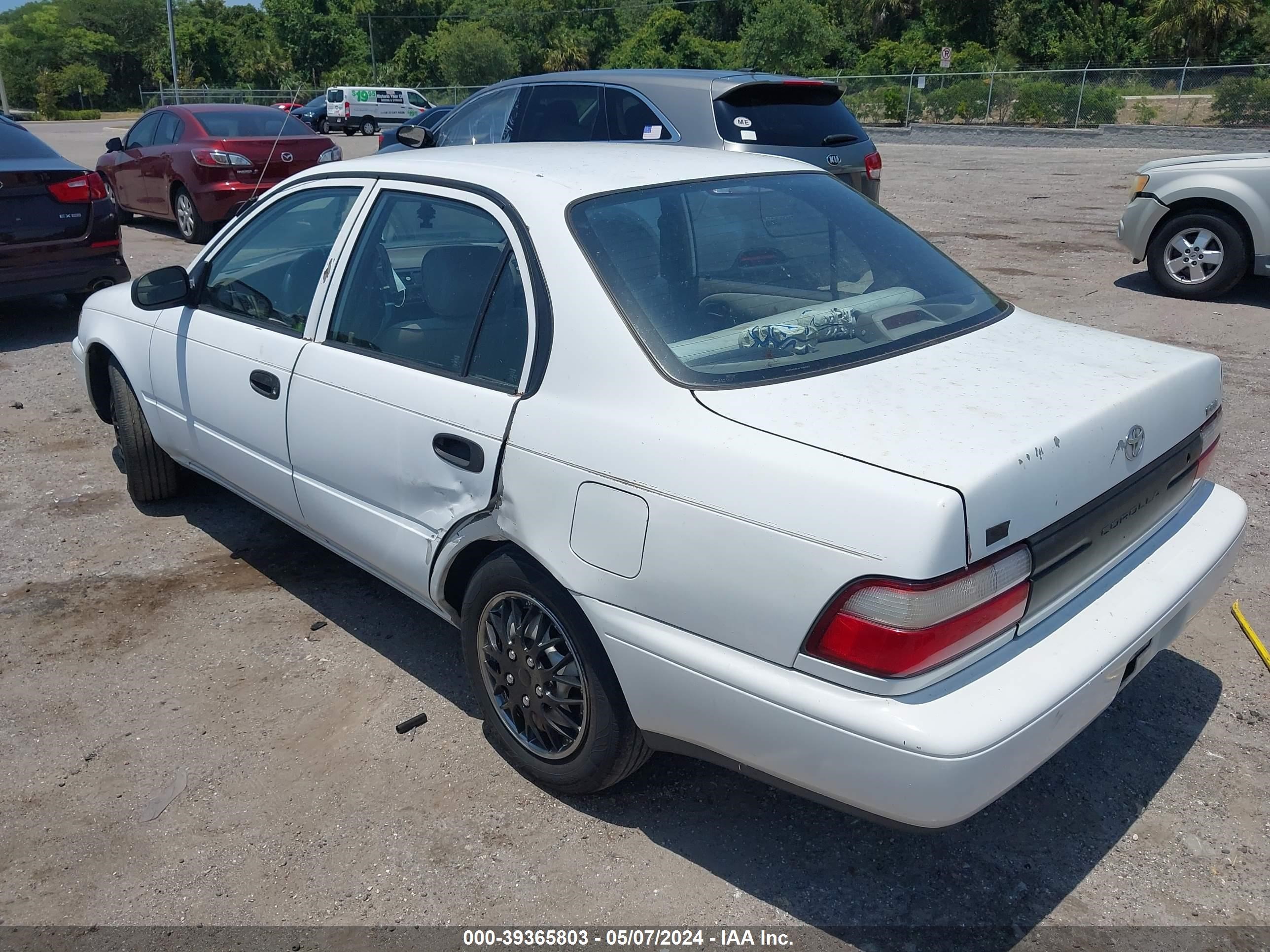 Photo 2 VIN: 1NXBA02E4VZ569587 - TOYOTA COROLLA 