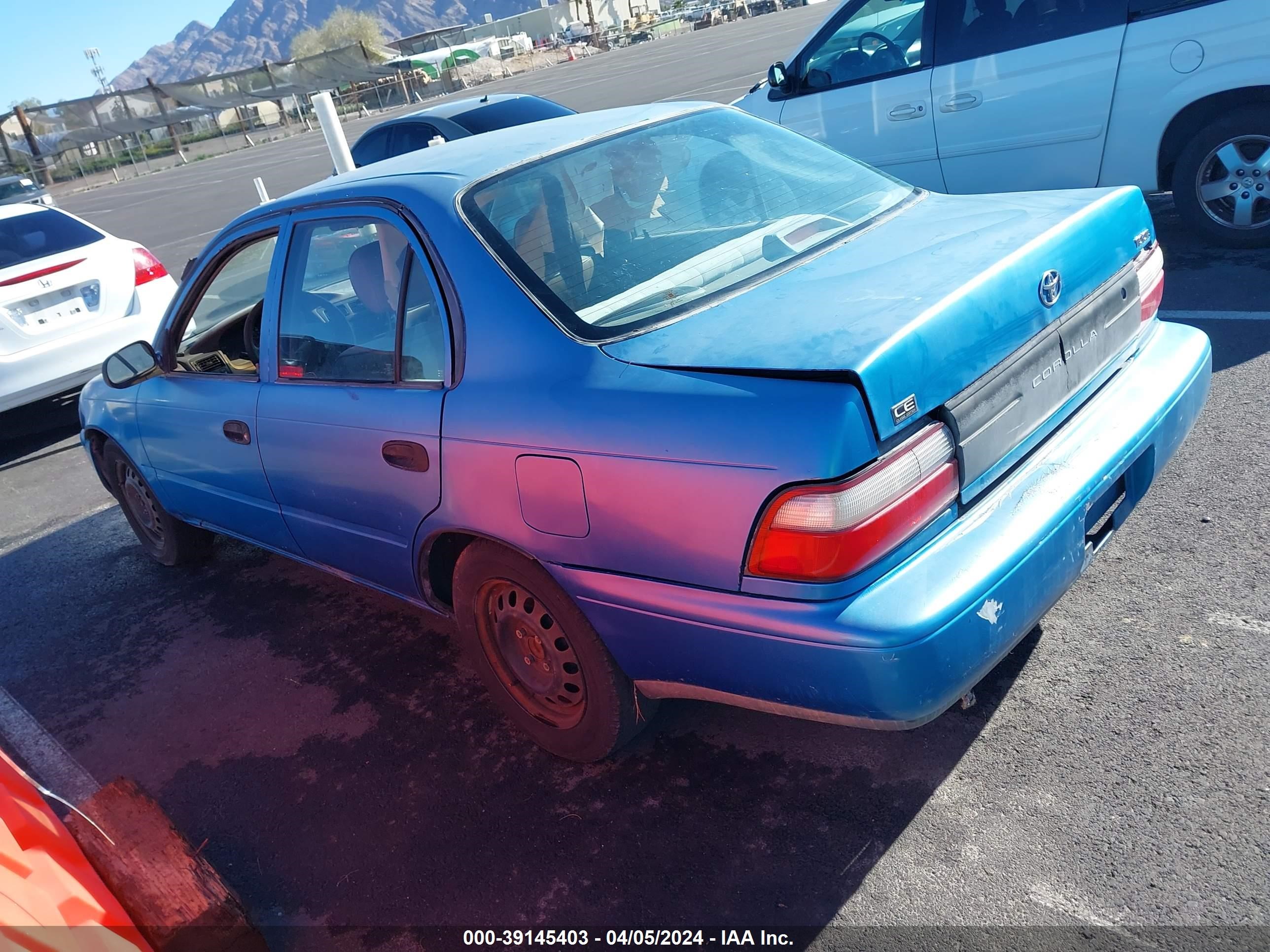 Photo 2 VIN: 1NXBA02E6VZ596628 - TOYOTA COROLLA 