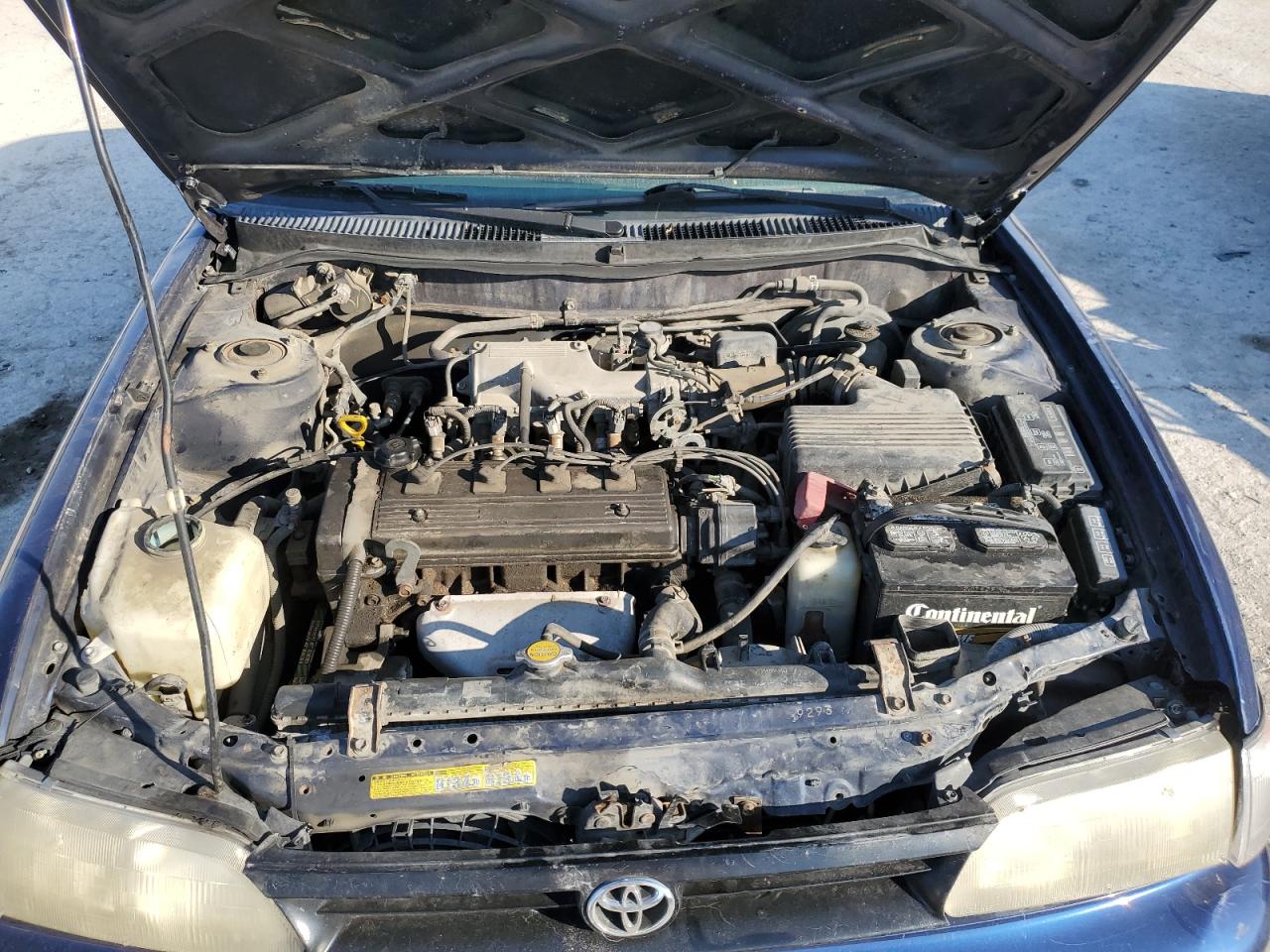 Photo 10 VIN: 1NXBA02E8TZ390238 - TOYOTA COROLLA 