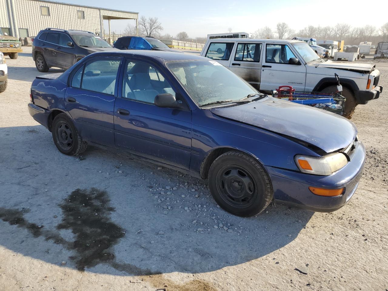 Photo 3 VIN: 1NXBA02E8TZ390238 - TOYOTA COROLLA 