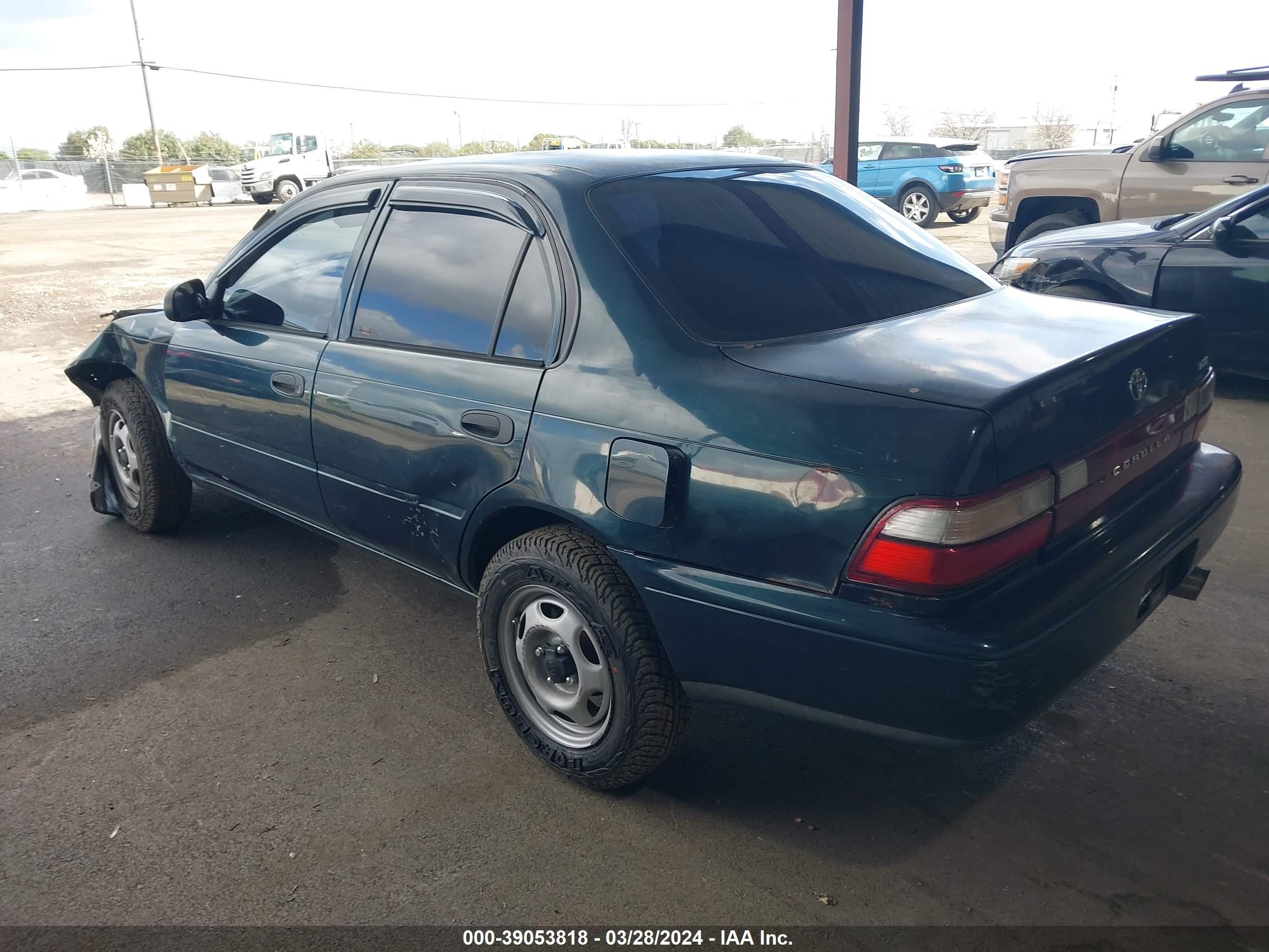 Photo 2 VIN: 1NXBA02E8VZ652570 - TOYOTA COROLLA 