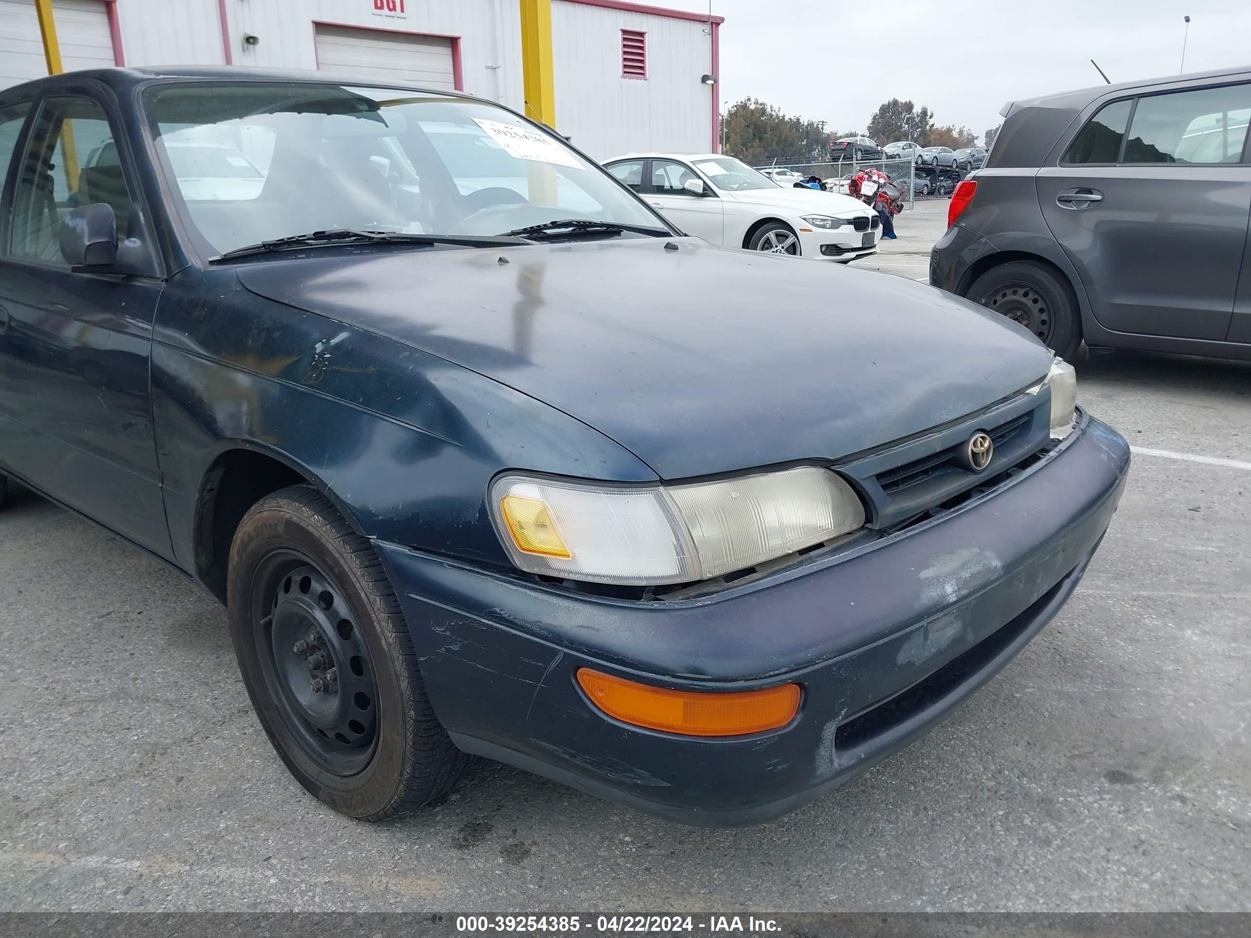 Photo 11 VIN: 1NXBA02E9TZ379684 - TOYOTA COROLLA 