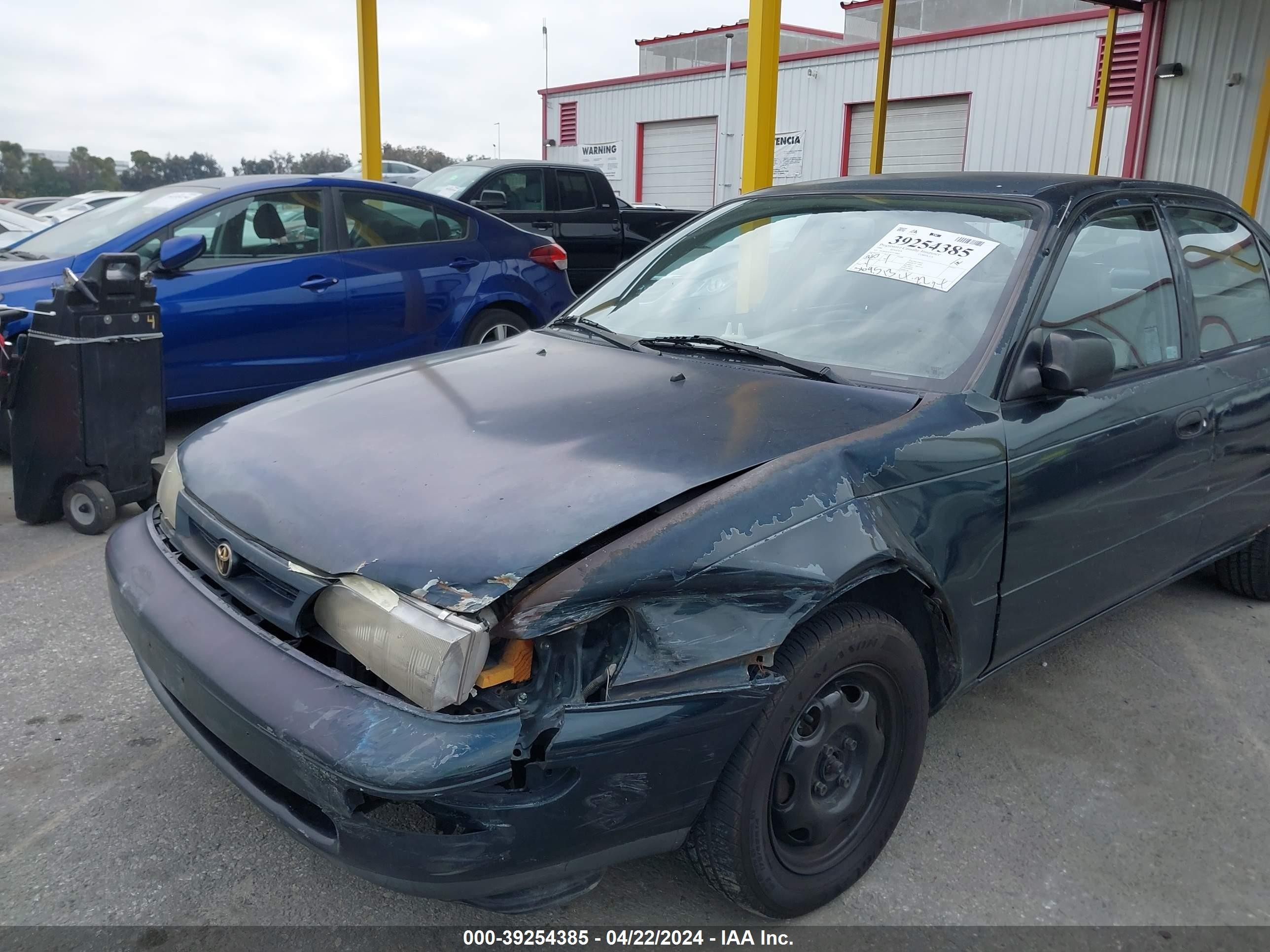 Photo 5 VIN: 1NXBA02E9TZ379684 - TOYOTA COROLLA 