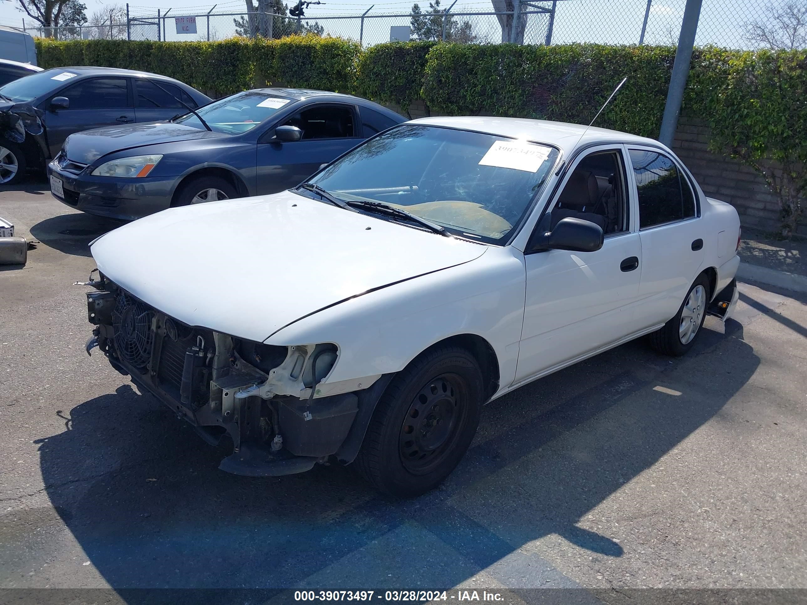 Photo 1 VIN: 1NXBA02E9VZ629668 - TOYOTA COROLLA 