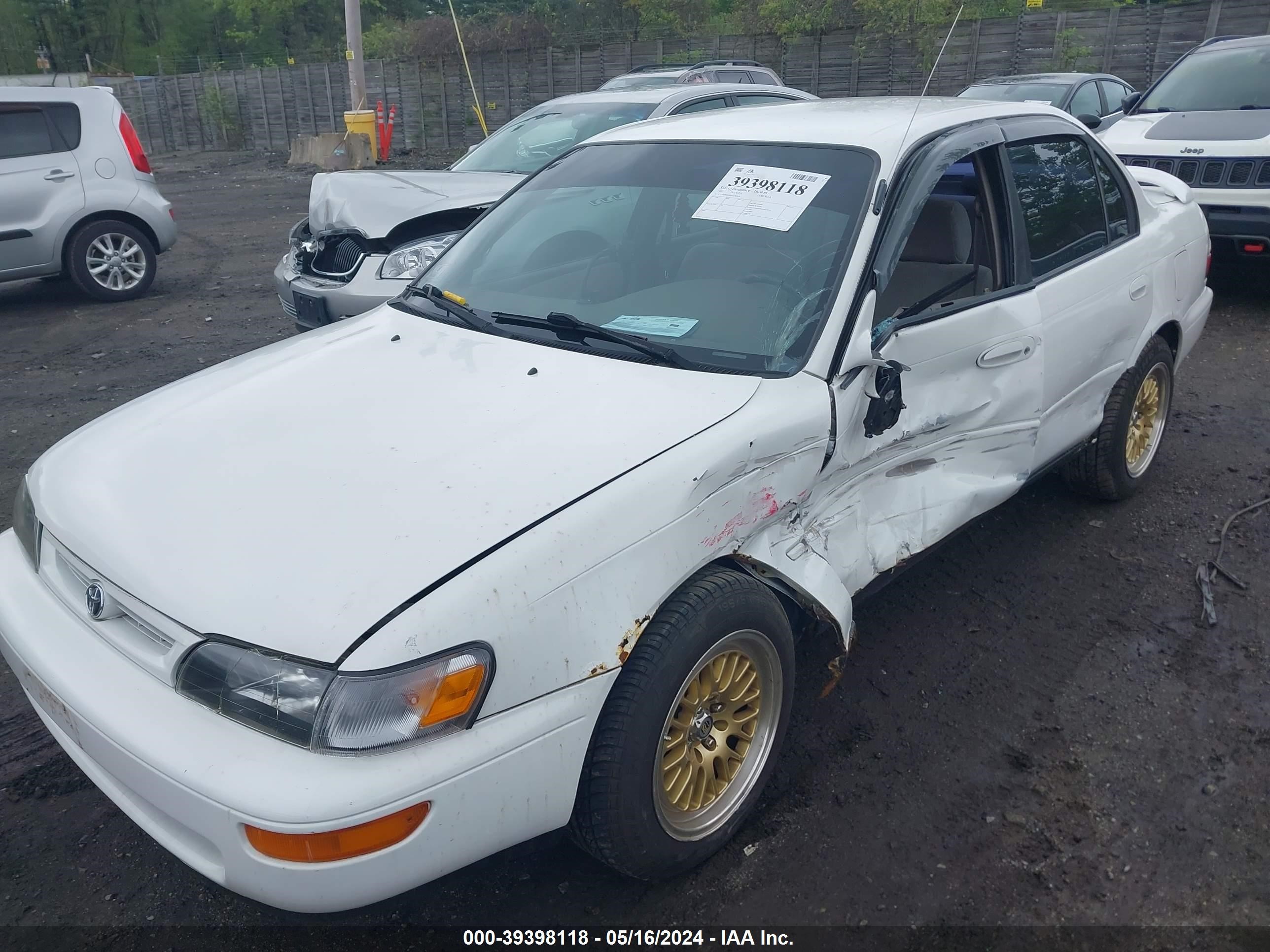 Photo 5 VIN: 1NXBB02E0VZ580938 - TOYOTA COROLLA 