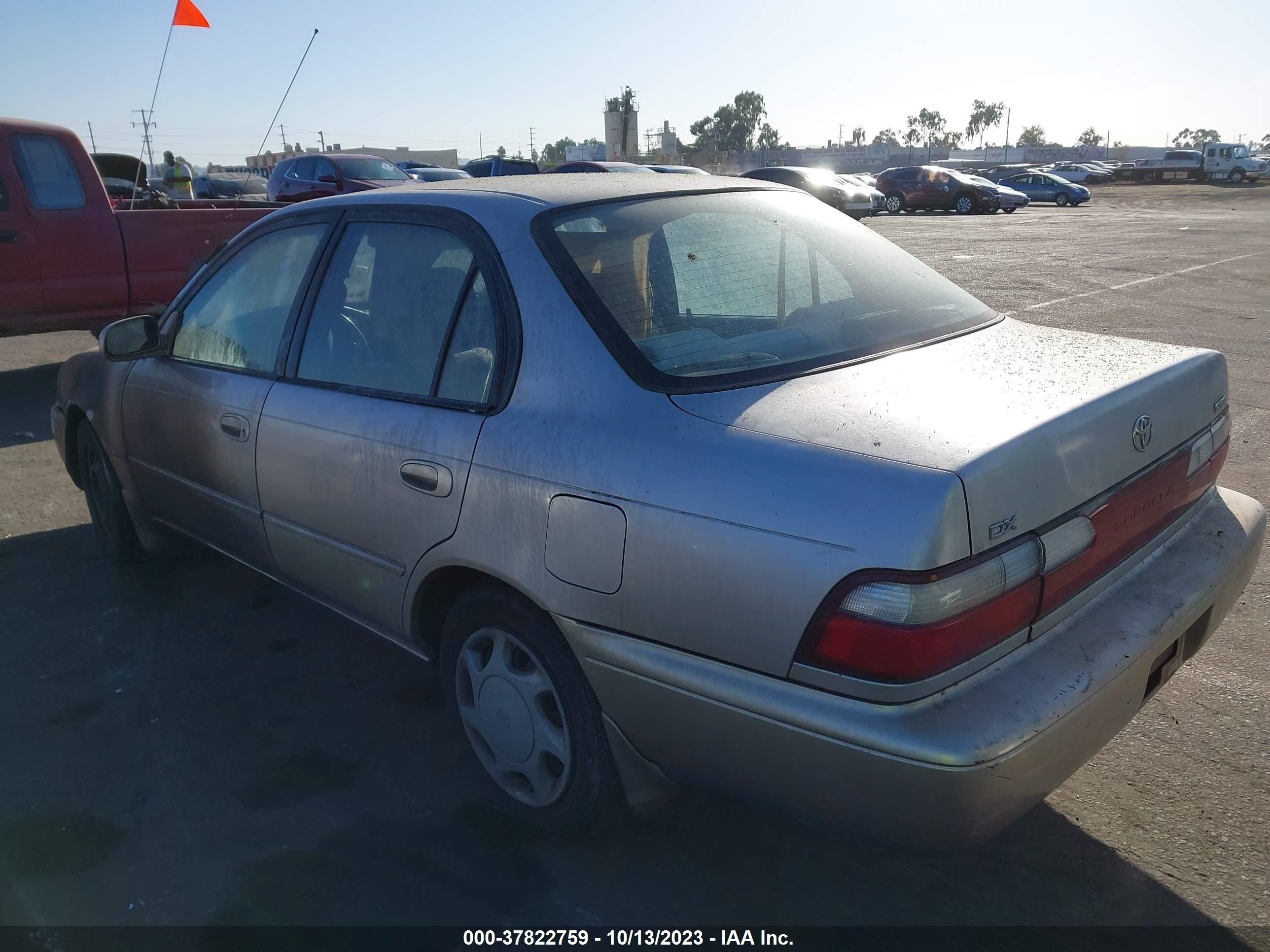 Photo 2 VIN: 1NXBB02E2TZ501024 - TOYOTA COROLLA 