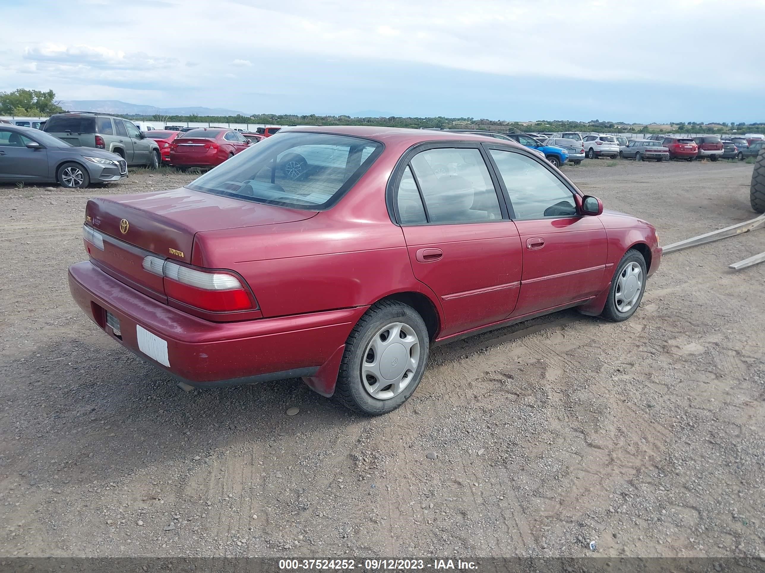 Photo 3 VIN: 1NXBB02E2VZ575370 - TOYOTA COROLLA 