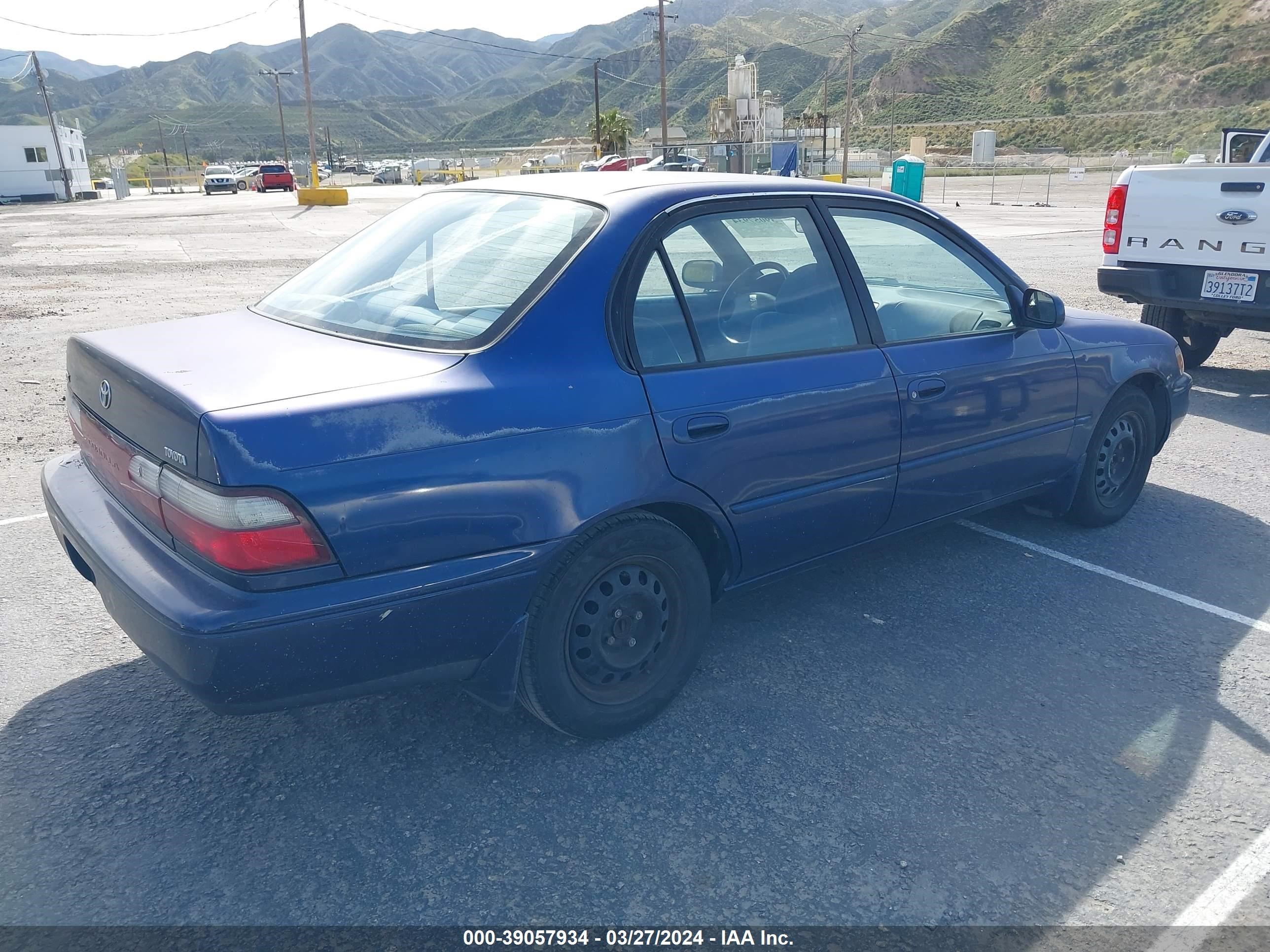 Photo 3 VIN: 1NXBB02E5VZ507323 - TOYOTA COROLLA 