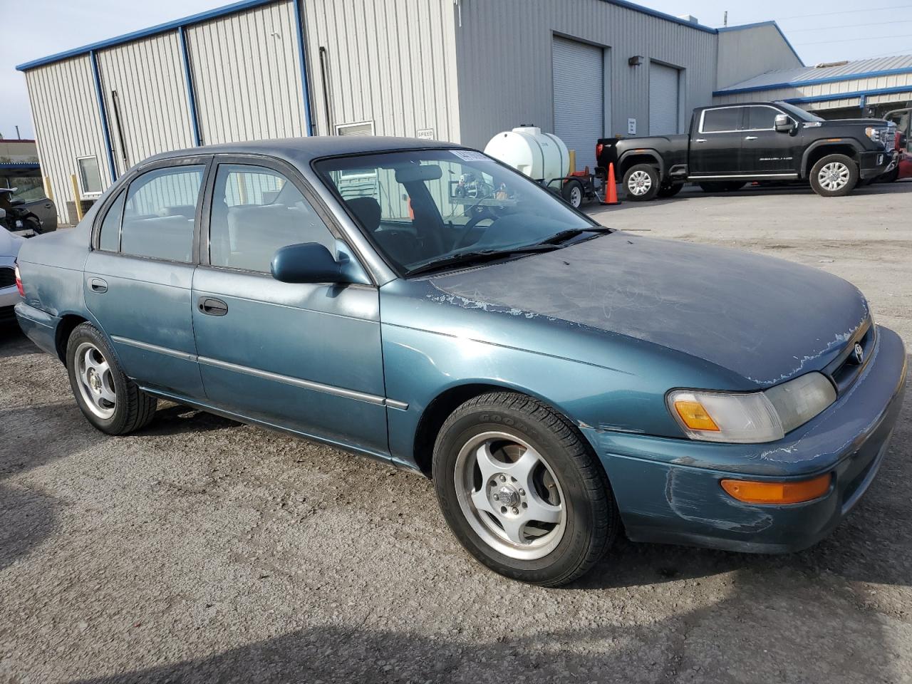 Photo 3 VIN: 1NXBB02E7TZ367305 - TOYOTA COROLLA 