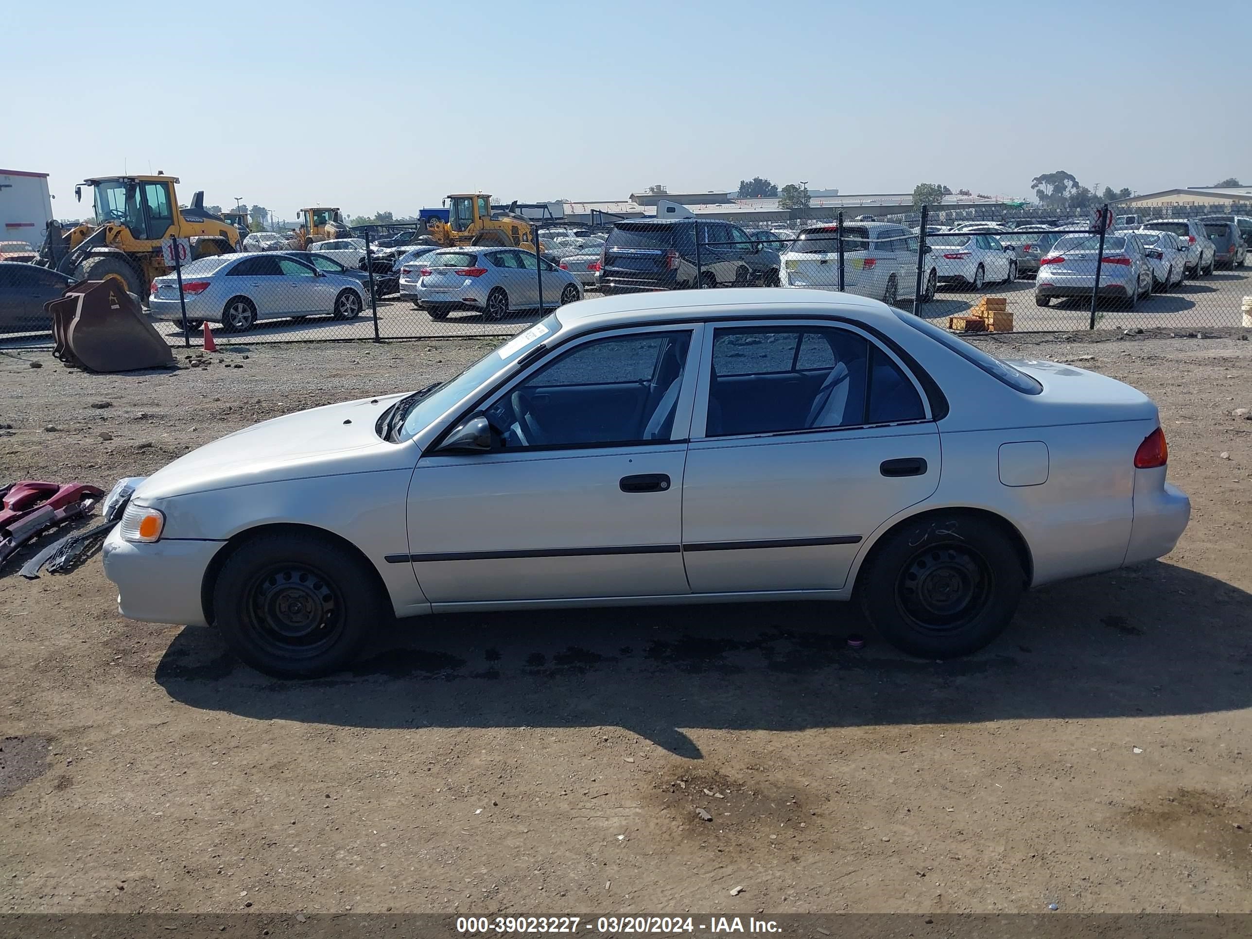 Photo 13 VIN: 1NXBR12E12Z590178 - TOYOTA COROLLA 