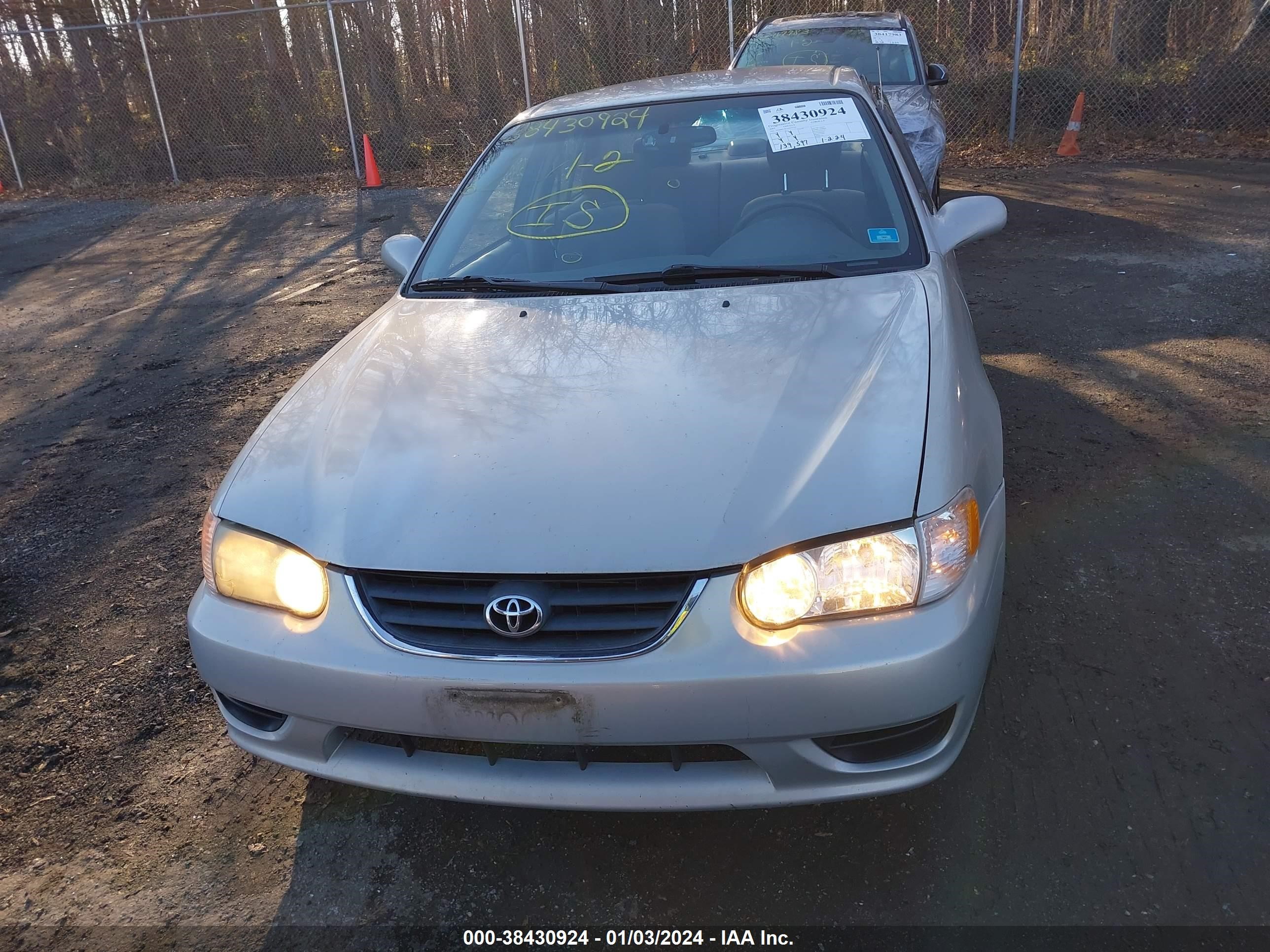 Photo 11 VIN: 1NXBR12E12Z651710 - TOYOTA COROLLA 