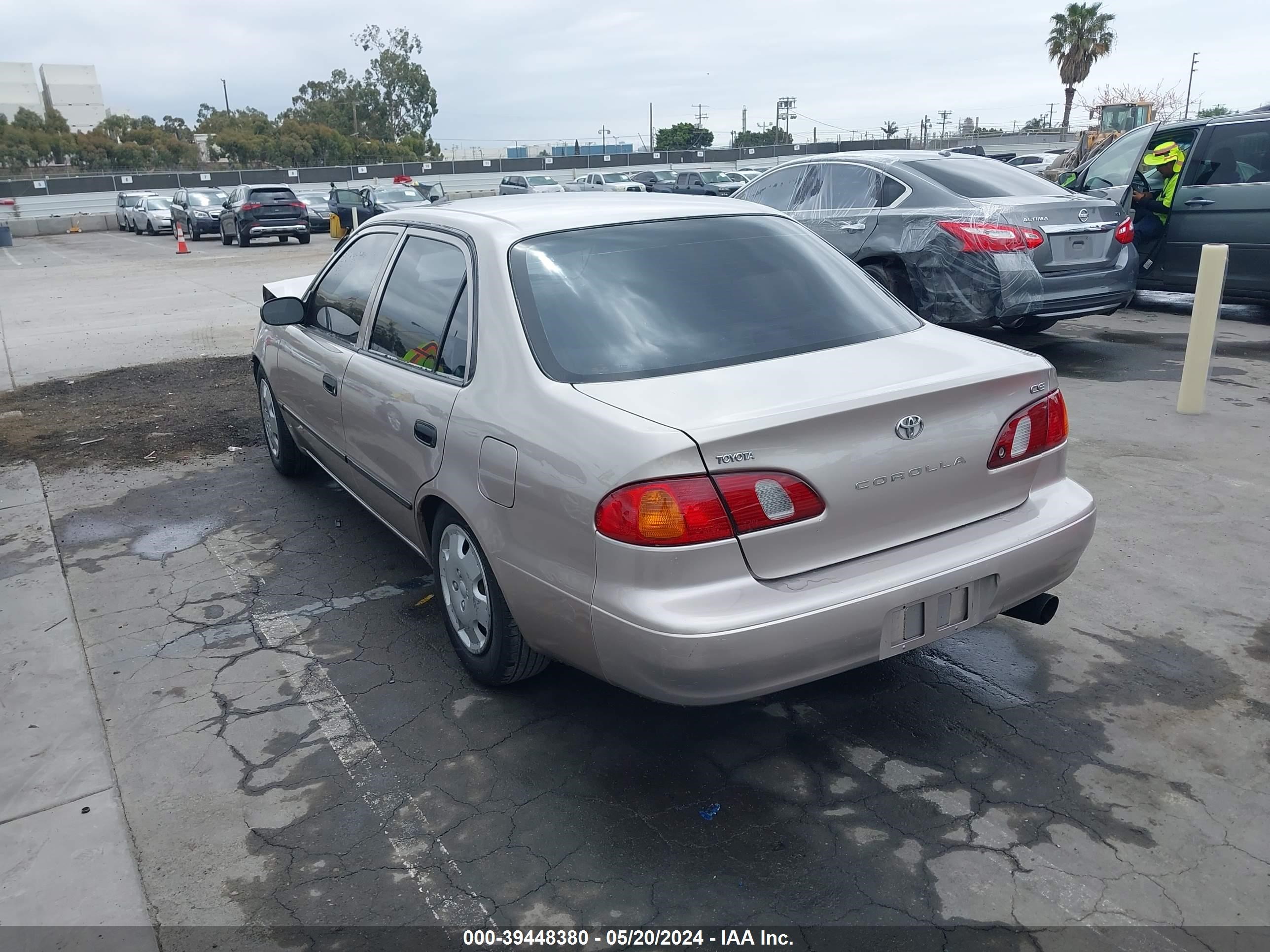 Photo 2 VIN: 1NXBR12E1YZ378910 - TOYOTA COROLLA 