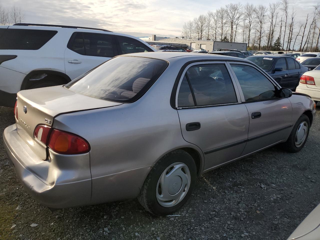 Photo 2 VIN: 1NXBR12E2YZ347018 - TOYOTA COROLLA 