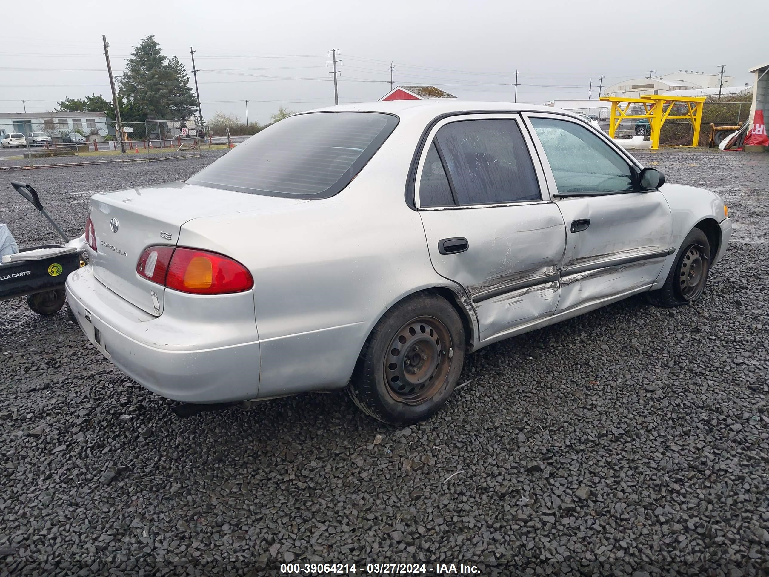 Photo 3 VIN: 1NXBR12E2YZ370864 - TOYOTA COROLLA 