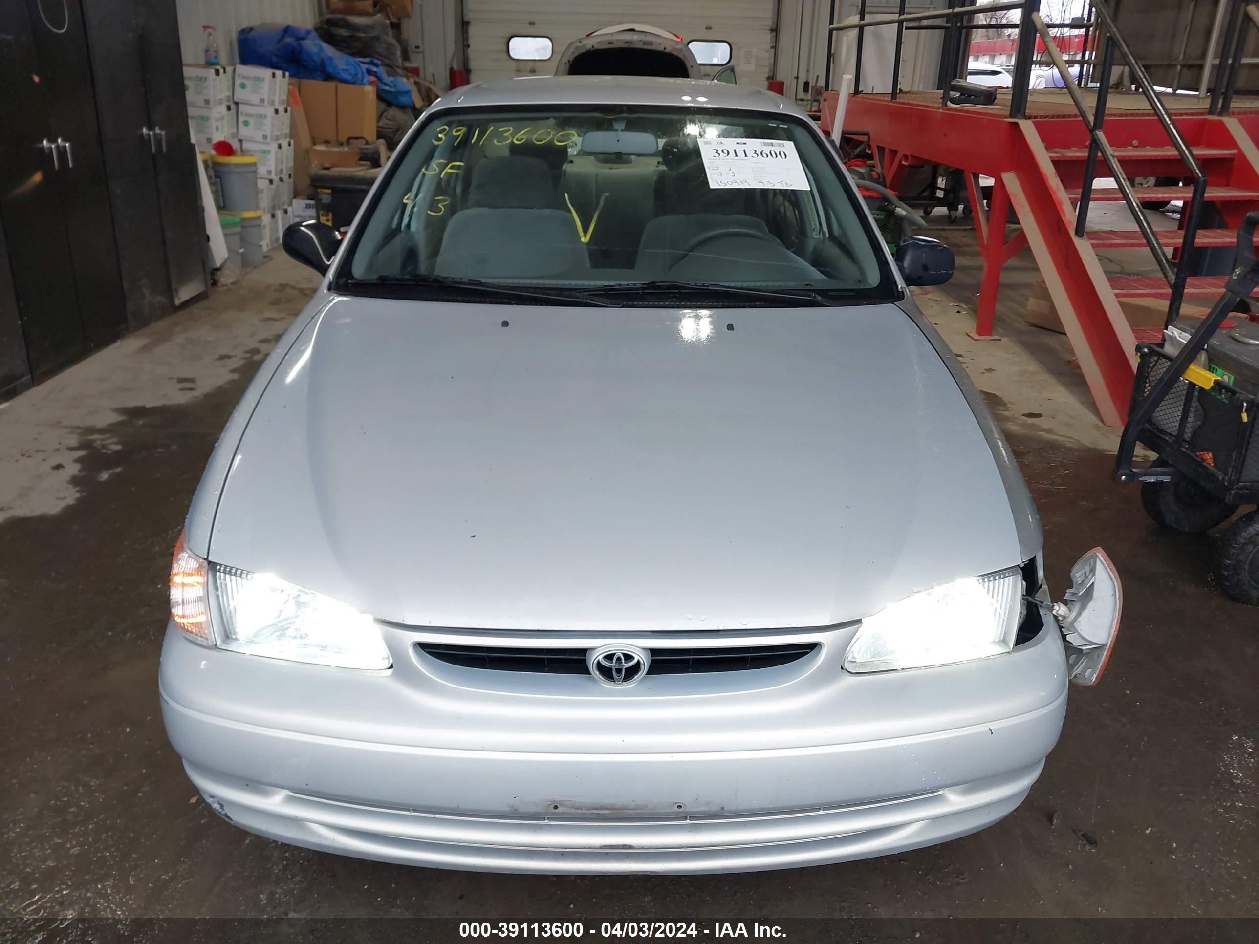 Photo 11 VIN: 1NXBR12E5YZ401539 - TOYOTA COROLLA 