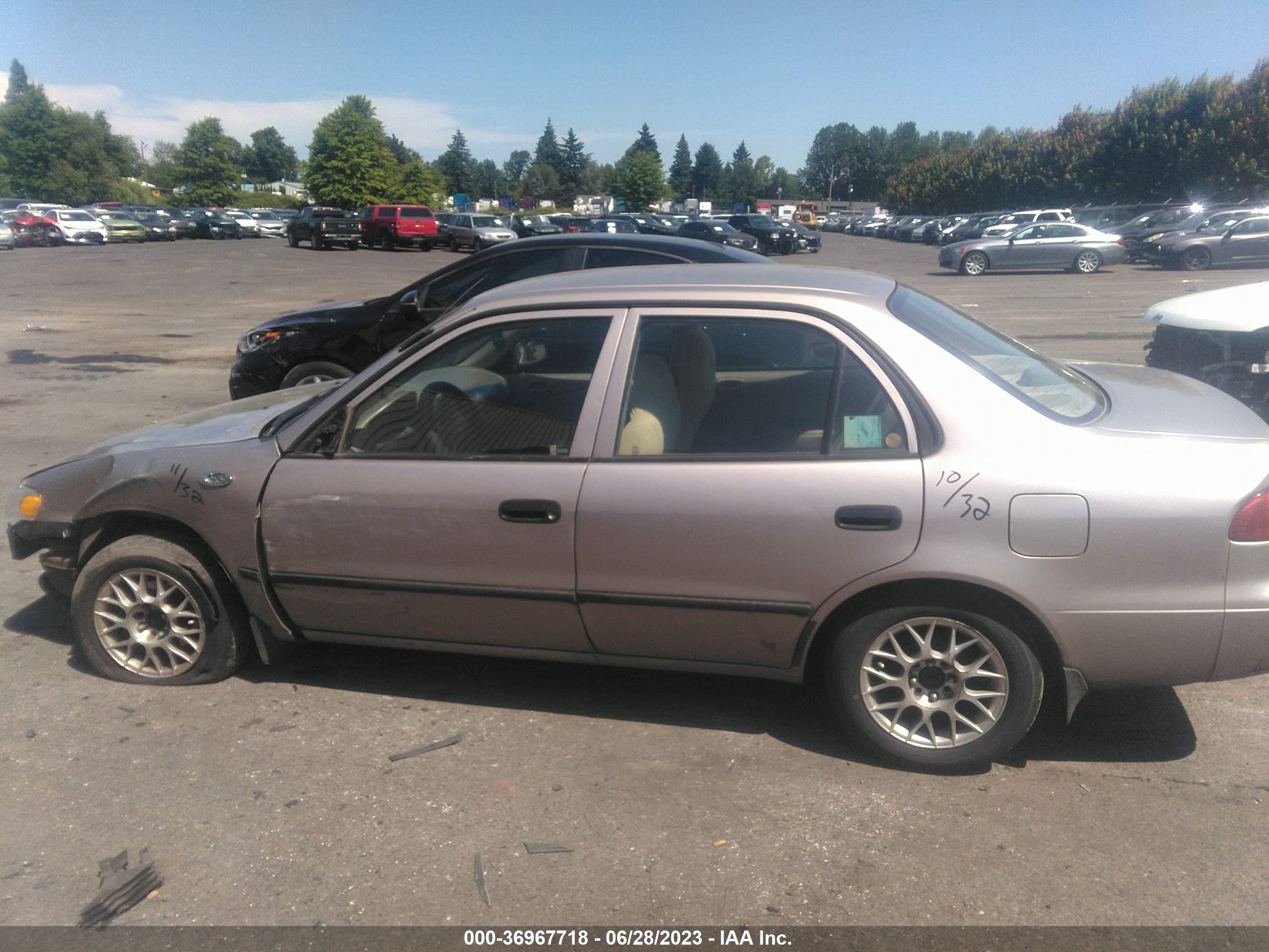 Photo 14 VIN: 1NXBR12E6WZ138359 - TOYOTA COROLLA 