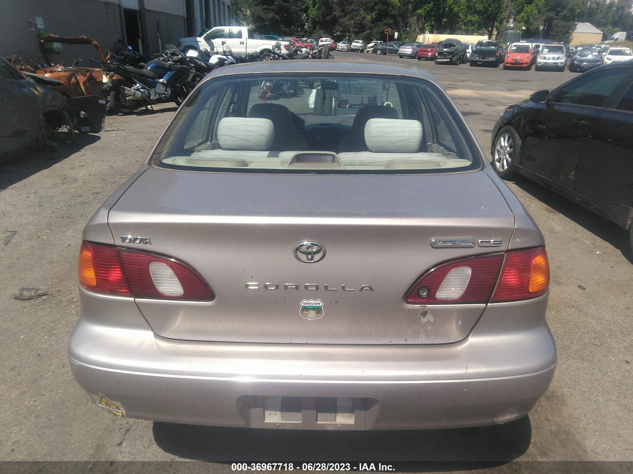 Photo 16 VIN: 1NXBR12E6WZ138359 - TOYOTA COROLLA 