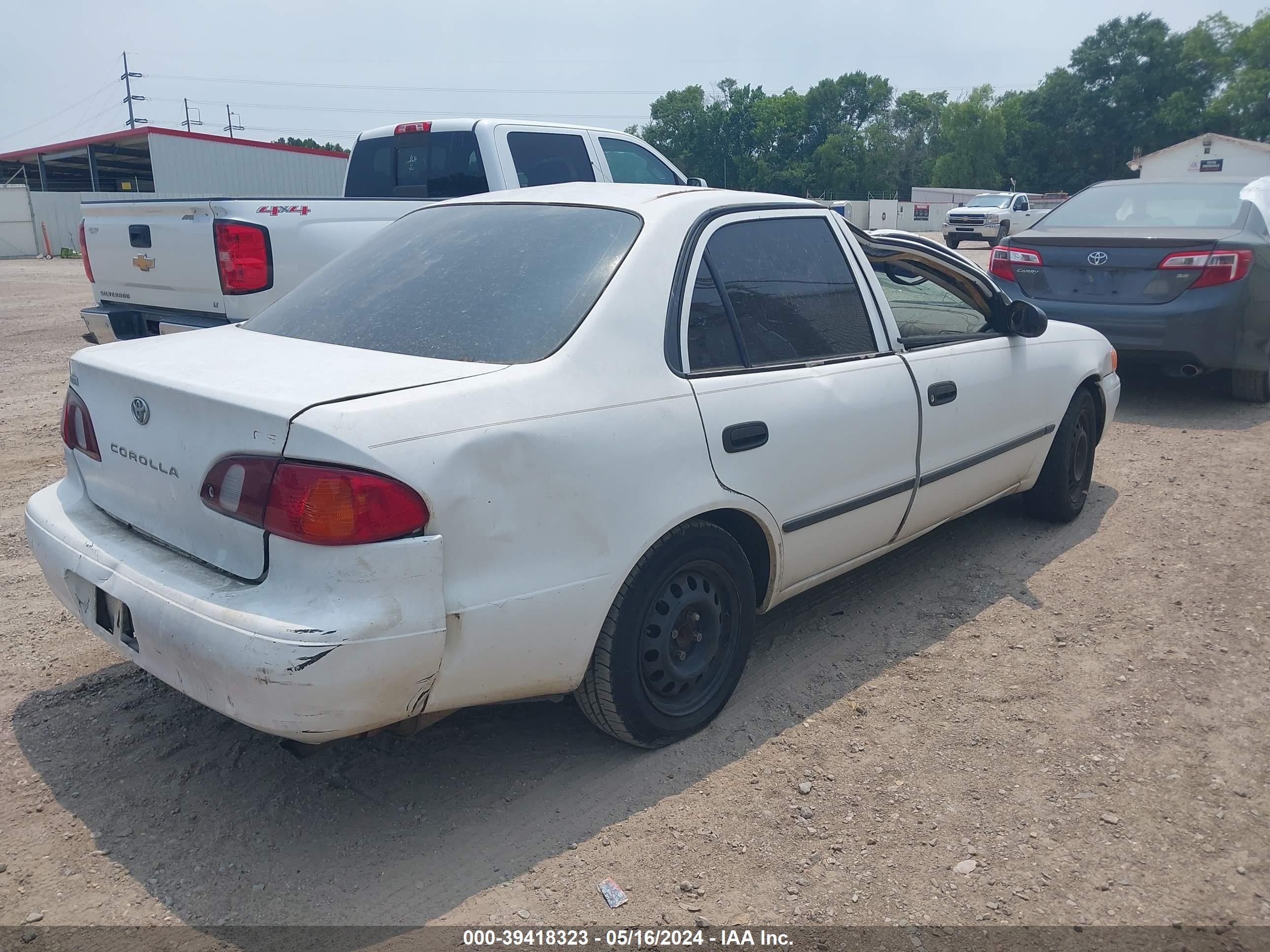 Photo 3 VIN: 1NXBR12E6XZ301948 - TOYOTA COROLLA 