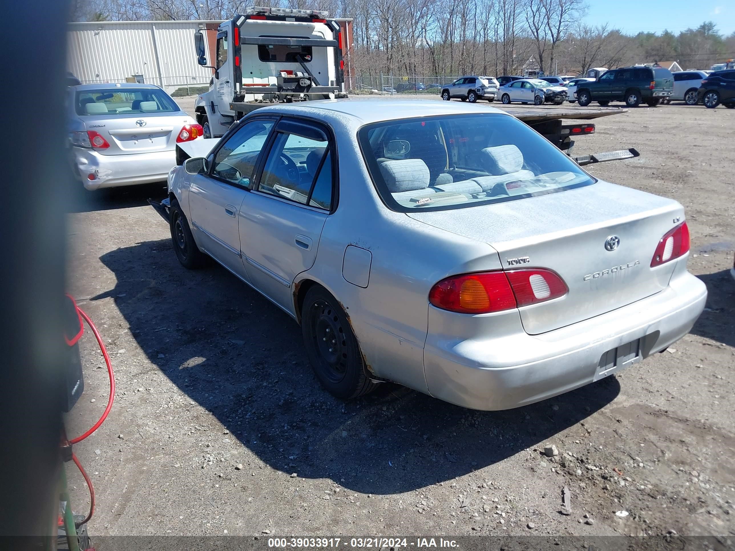 Photo 2 VIN: 1NXBR12E6YZ406068 - TOYOTA COROLLA 