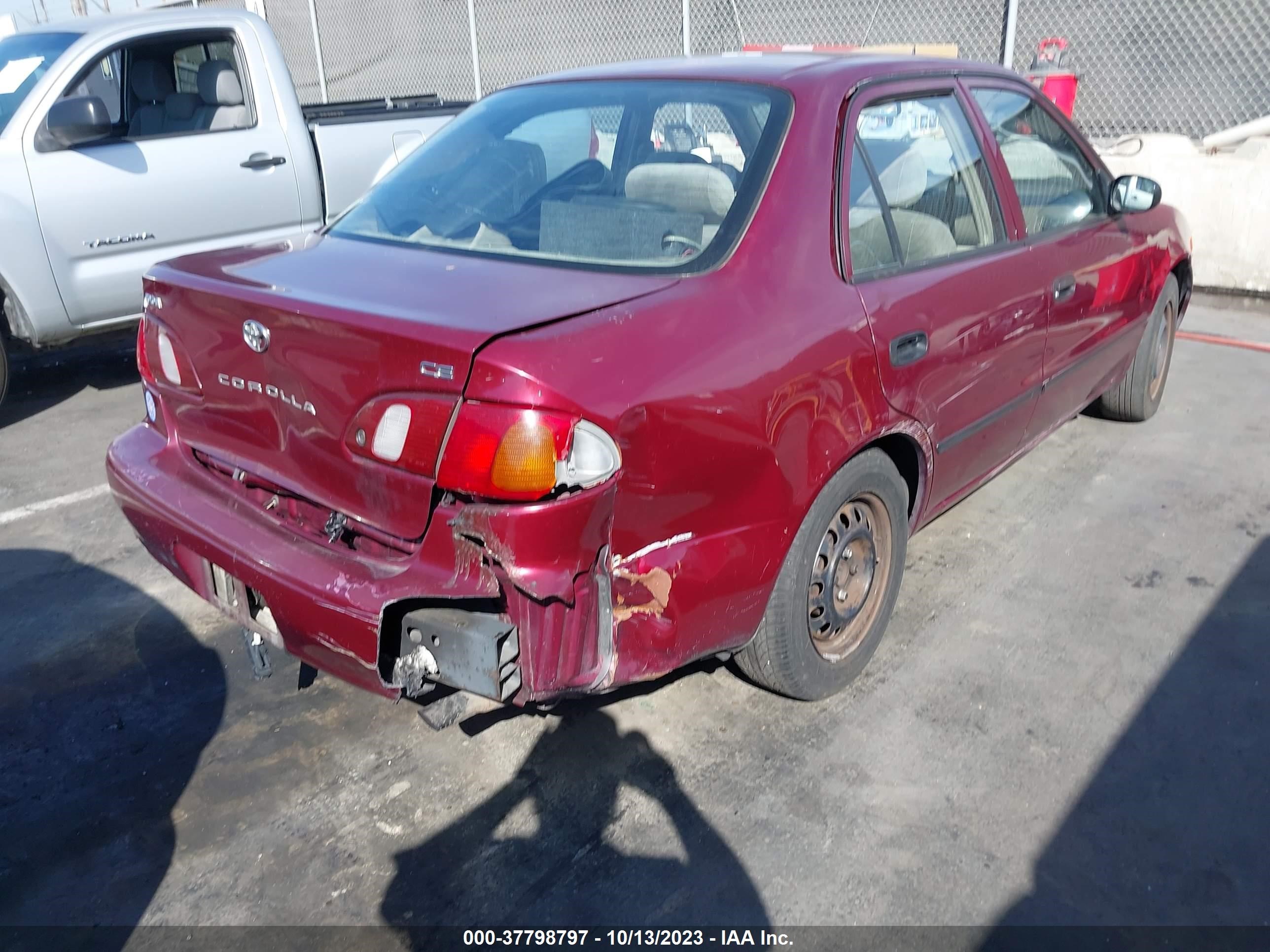 Photo 3 VIN: 1NXBR12E8WZ012794 - TOYOTA COROLLA 