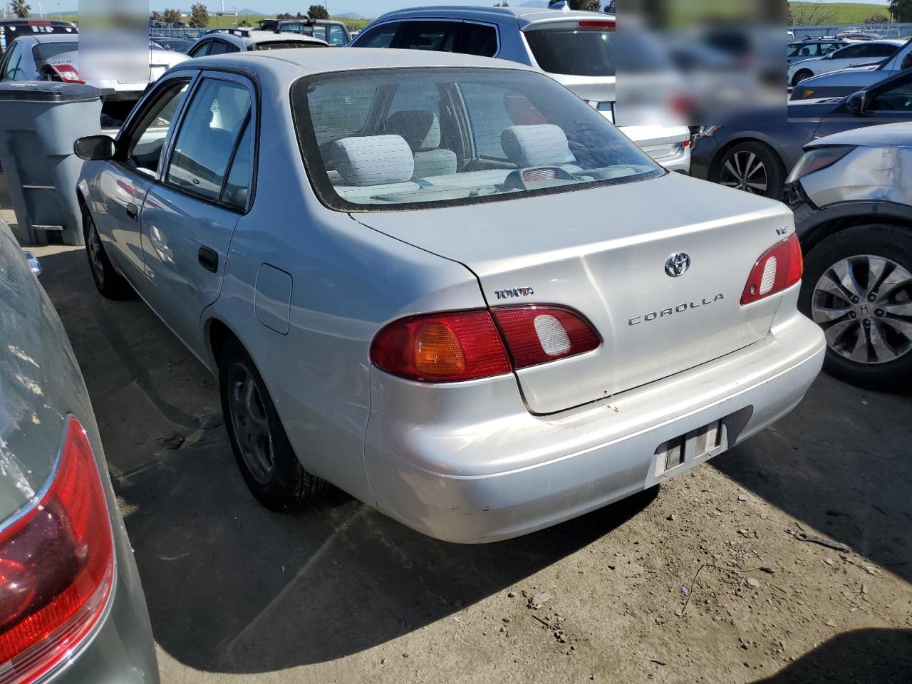 Photo 1 VIN: 1NXBR12E8YZ383103 - TOYOTA COROLLA 