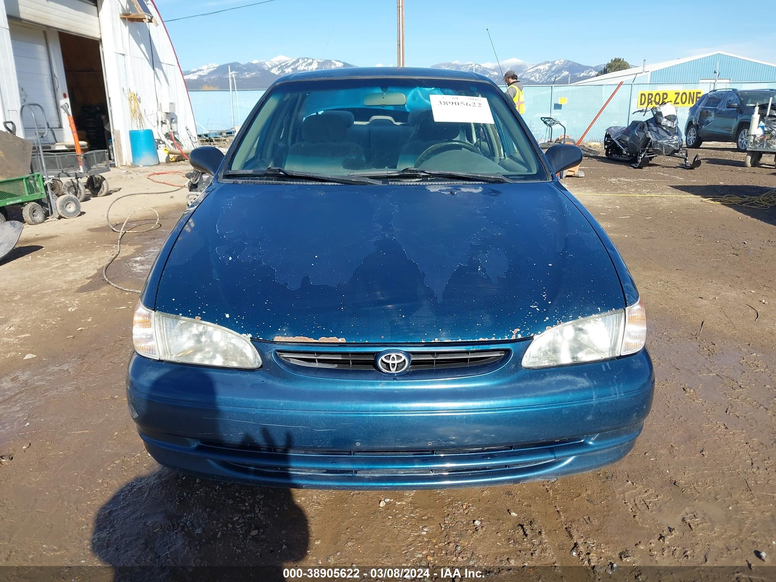 Photo 11 VIN: 1NXBR12E9WZ010522 - TOYOTA COROLLA 