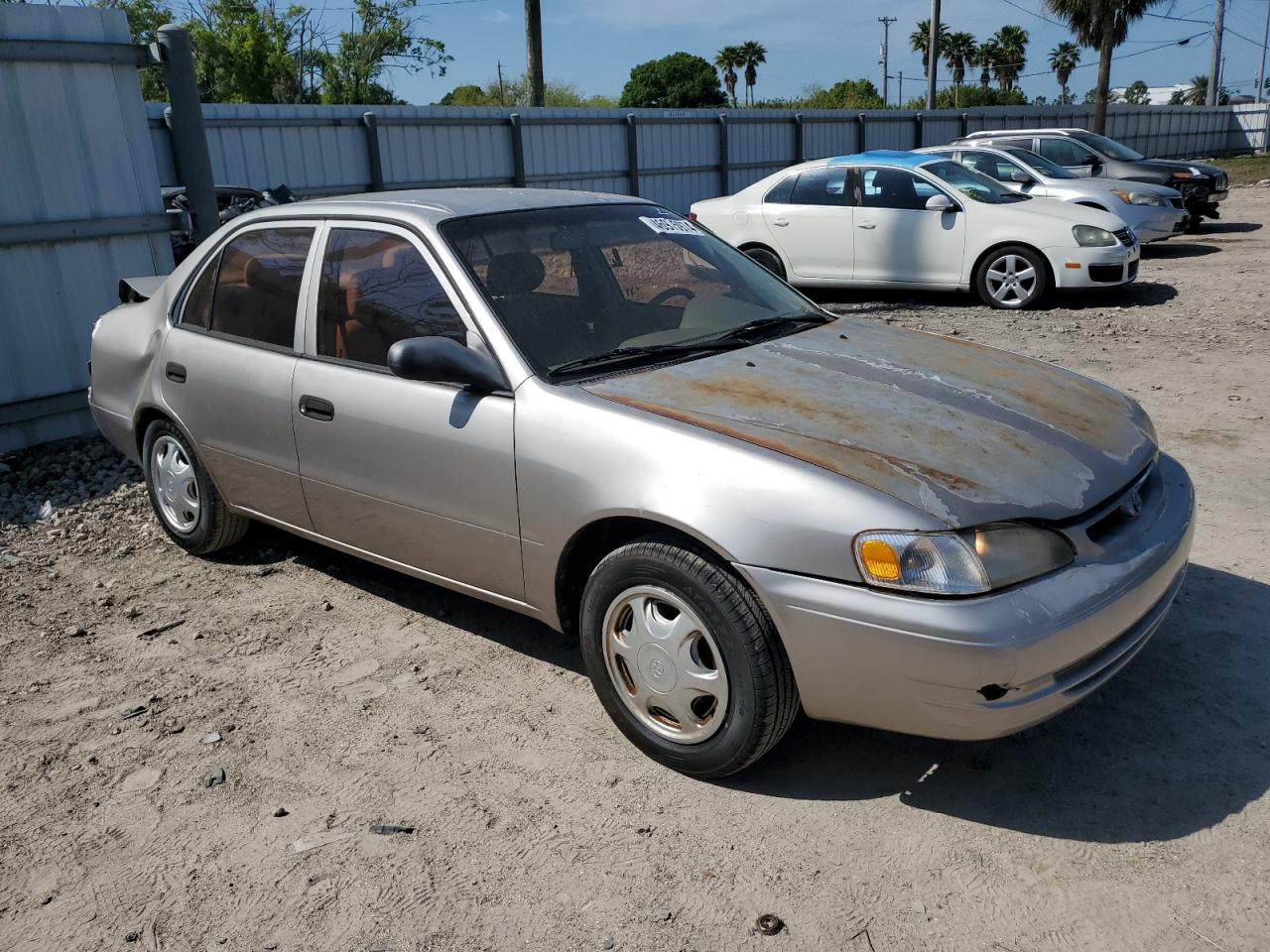 Photo 3 VIN: 1NXBR12E9YZ323735 - TOYOTA COROLLA 