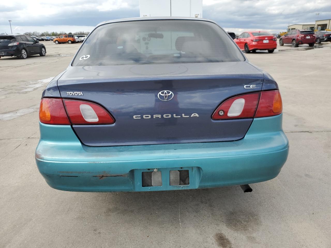 Photo 5 VIN: 1NXBR12EXYZ310993 - TOYOTA COROLLA 