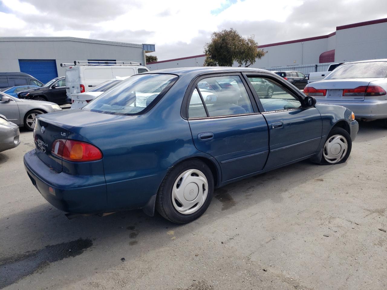 Photo 2 VIN: 1NXBR18E7WZ108746 - TOYOTA COROLLA 