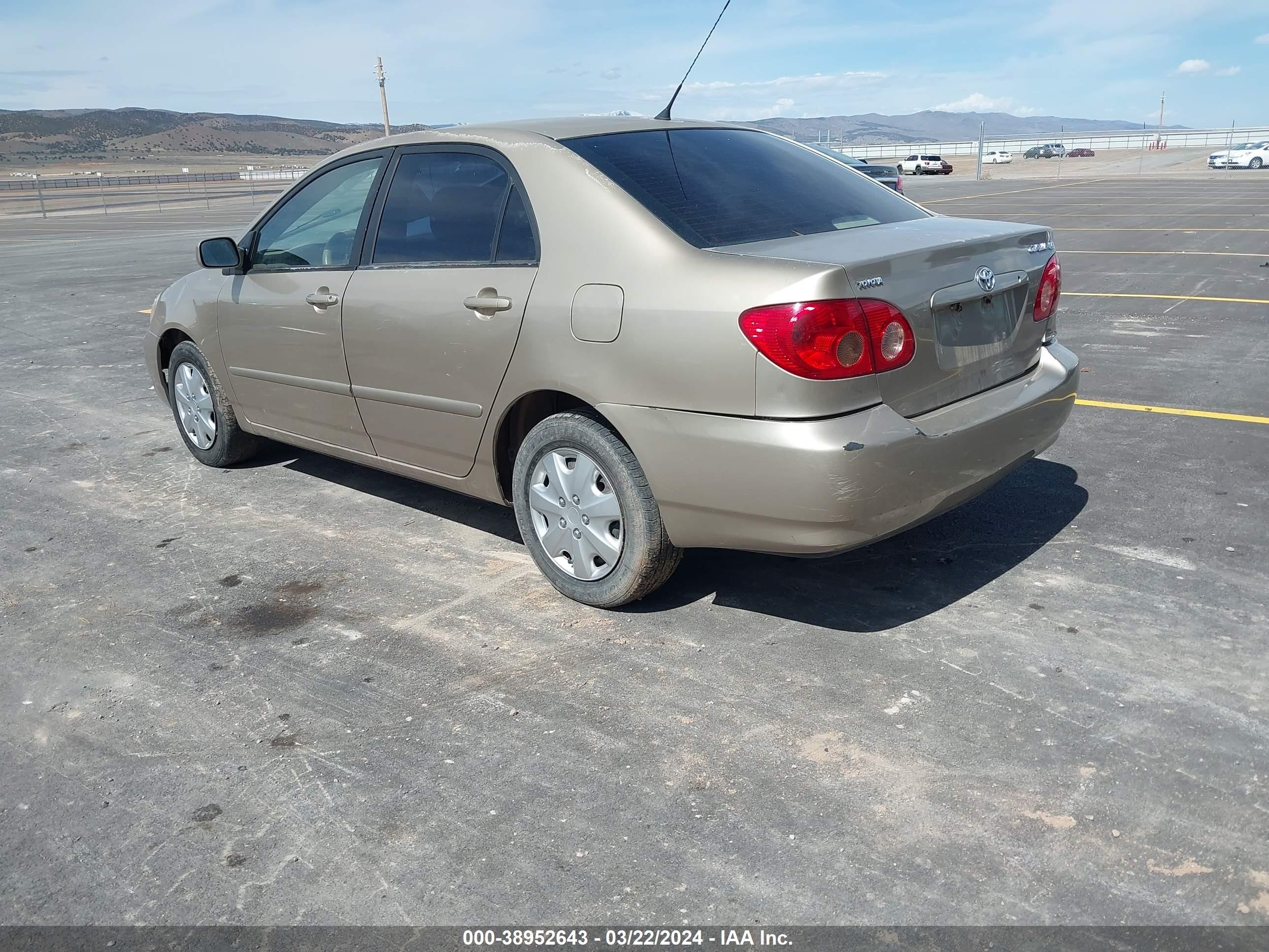 Photo 2 VIN: 1NXBR30E25Z345117 - TOYOTA COROLLA 