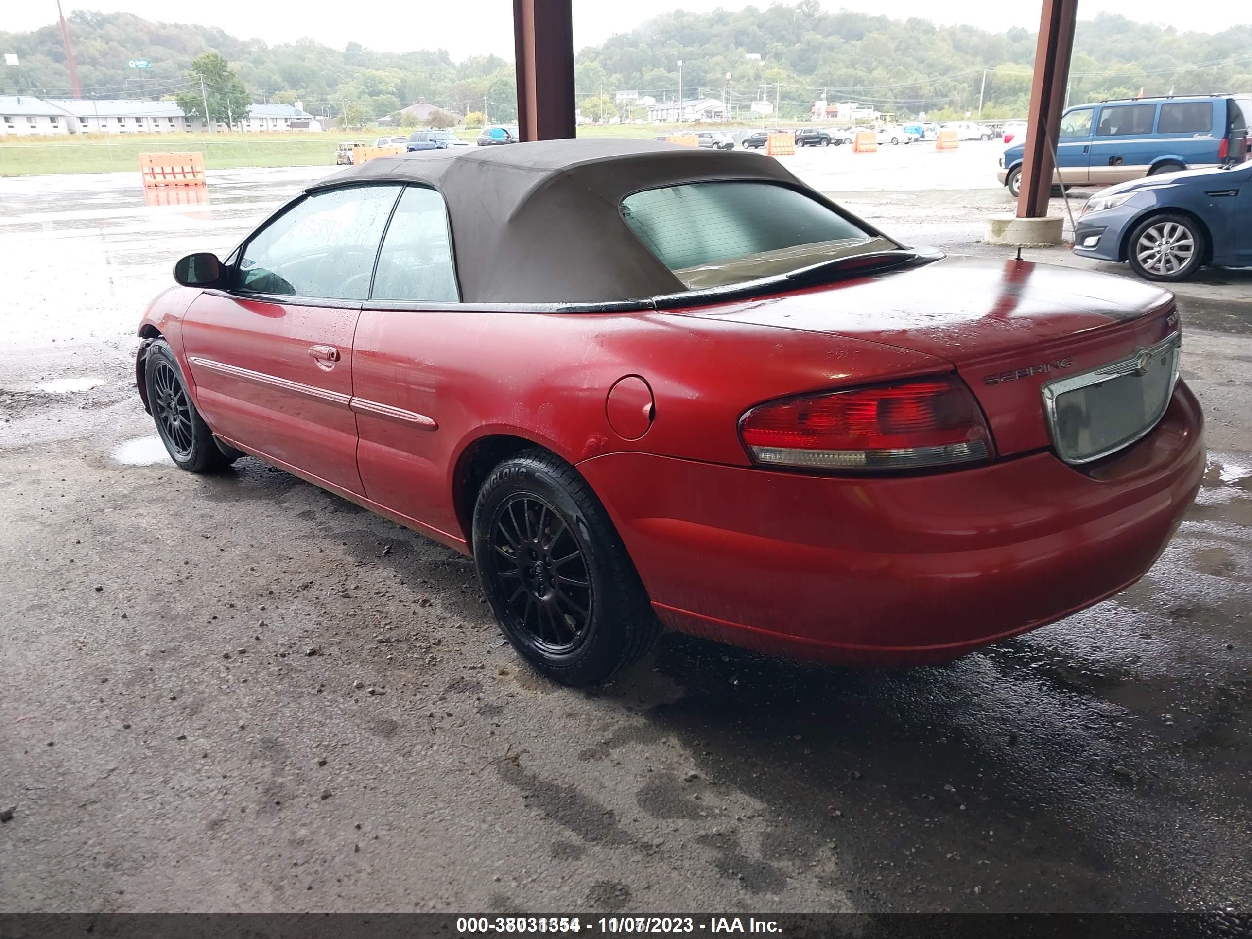 Photo 2 VIN: 1NXBR30E45Z477781 - CHRYSLER SEBRING 