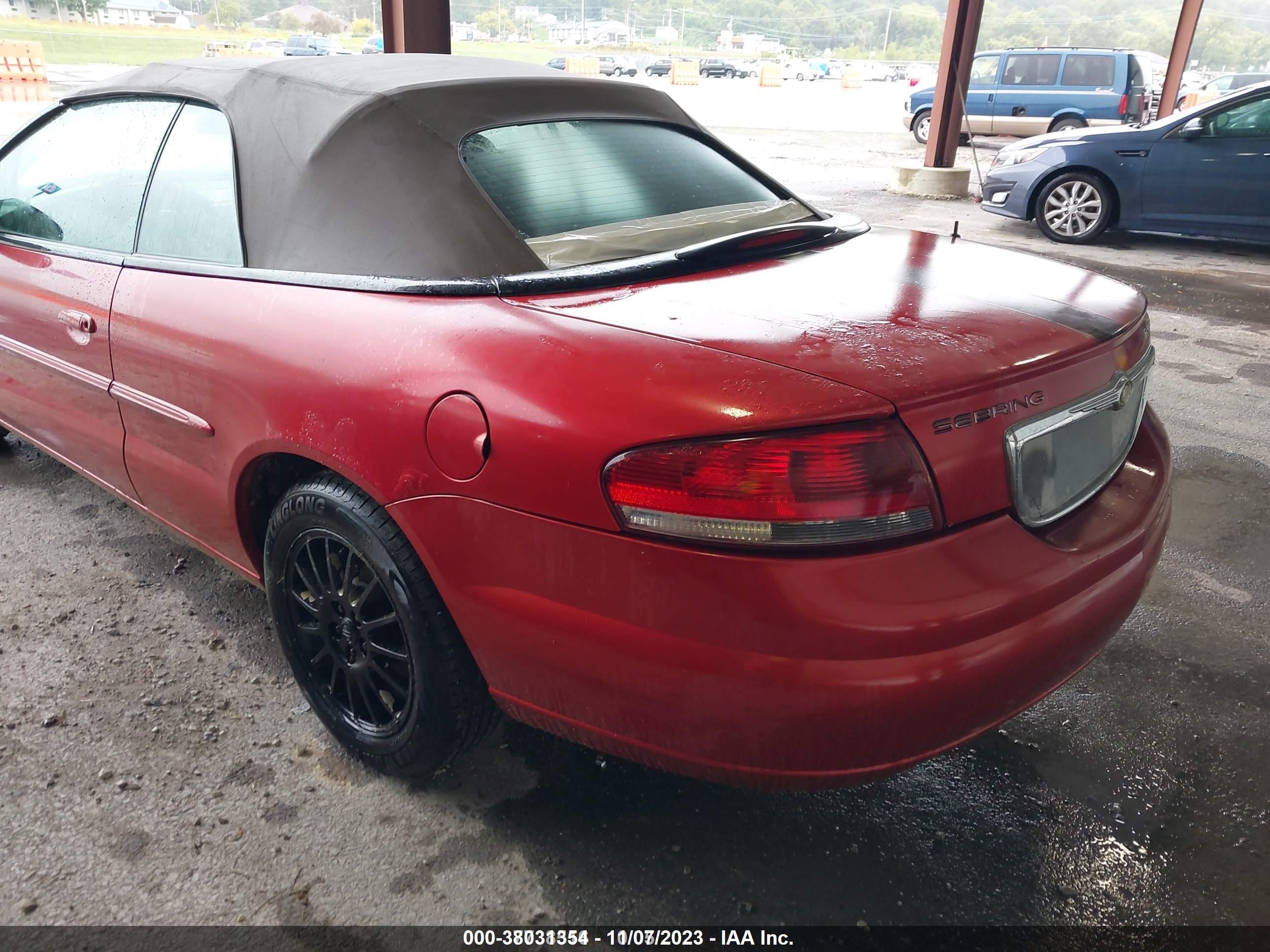 Photo 5 VIN: 1NXBR30E45Z477781 - CHRYSLER SEBRING 