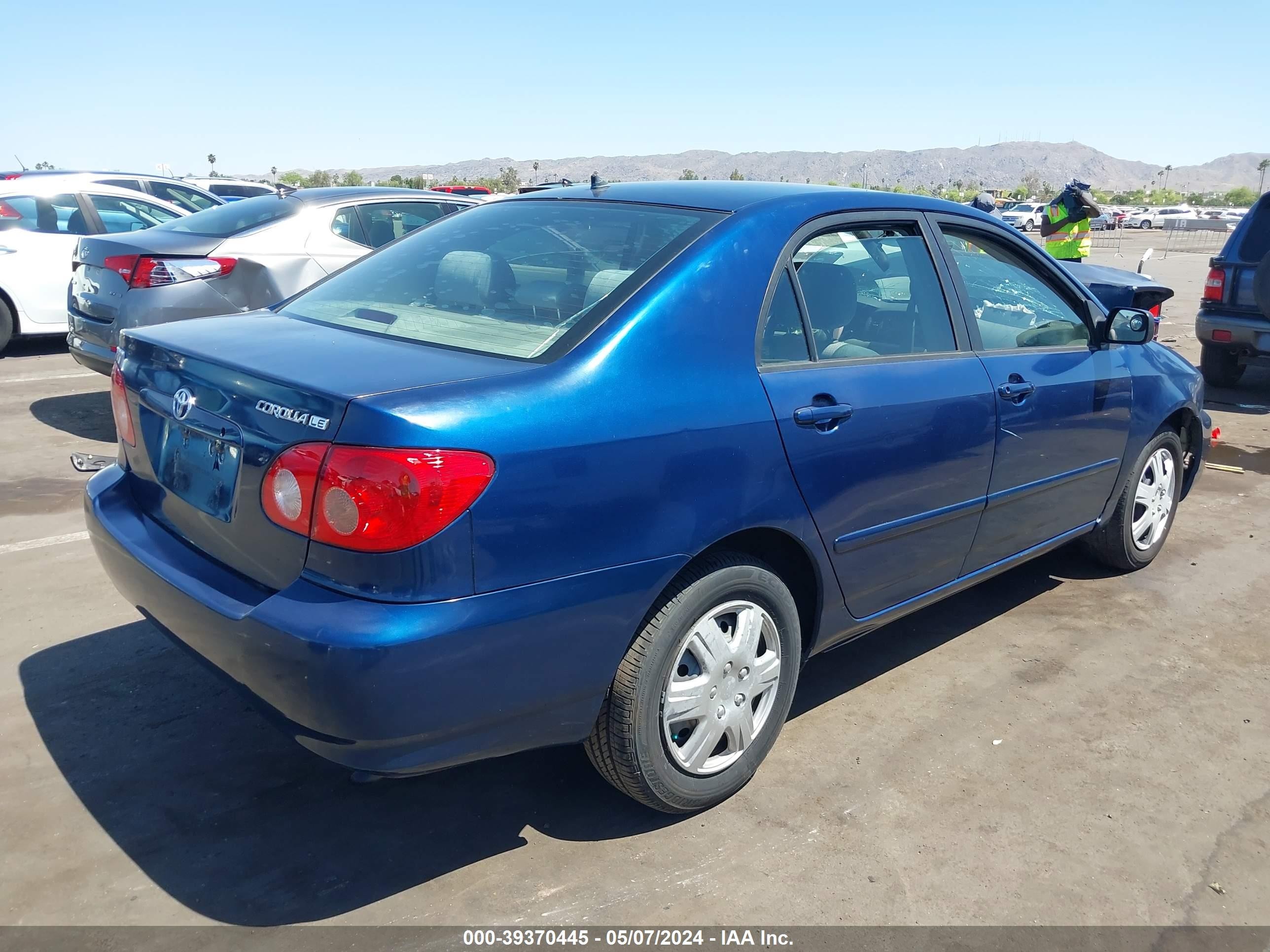 Photo 3 VIN: 1NXBR32E15Z470798 - TOYOTA COROLLA 