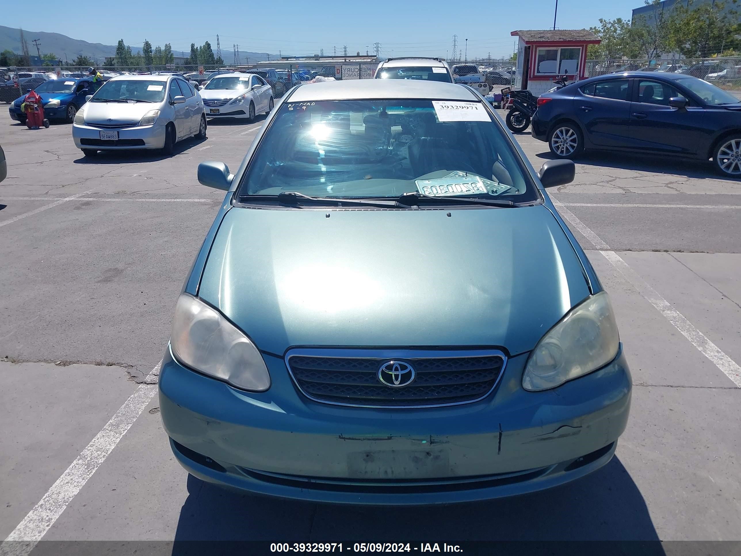 Photo 11 VIN: 1NXBR32E25Z549672 - TOYOTA COROLLA 