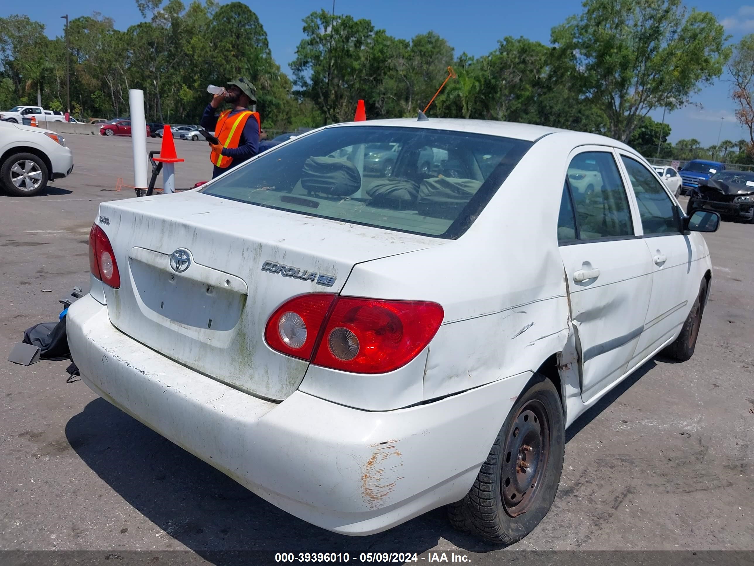 Photo 3 VIN: 1NXBR32E35Z464047 - TOYOTA COROLLA 