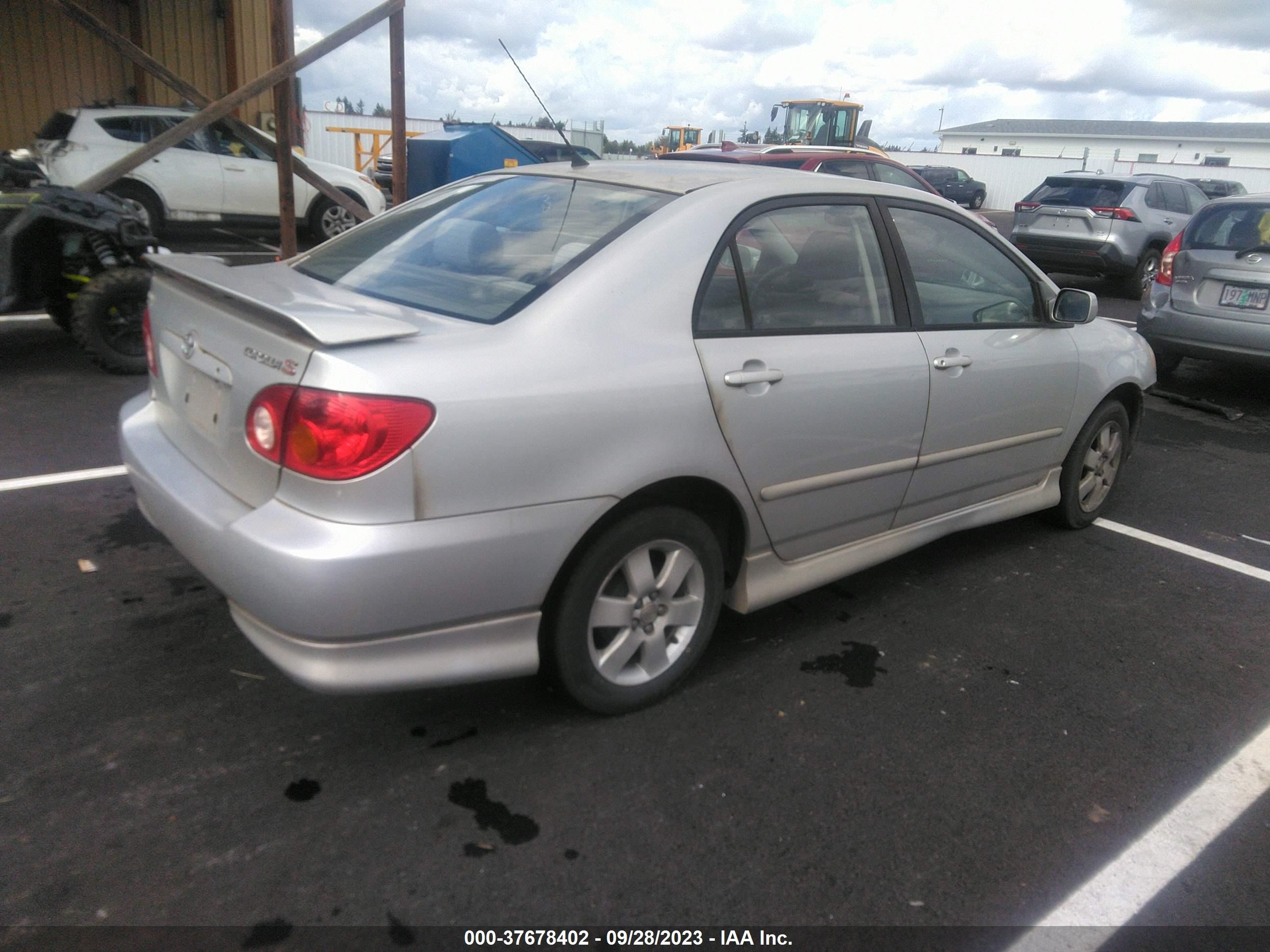 Photo 3 VIN: 1NXBR32E43Z117064 - TOYOTA COROLLA 