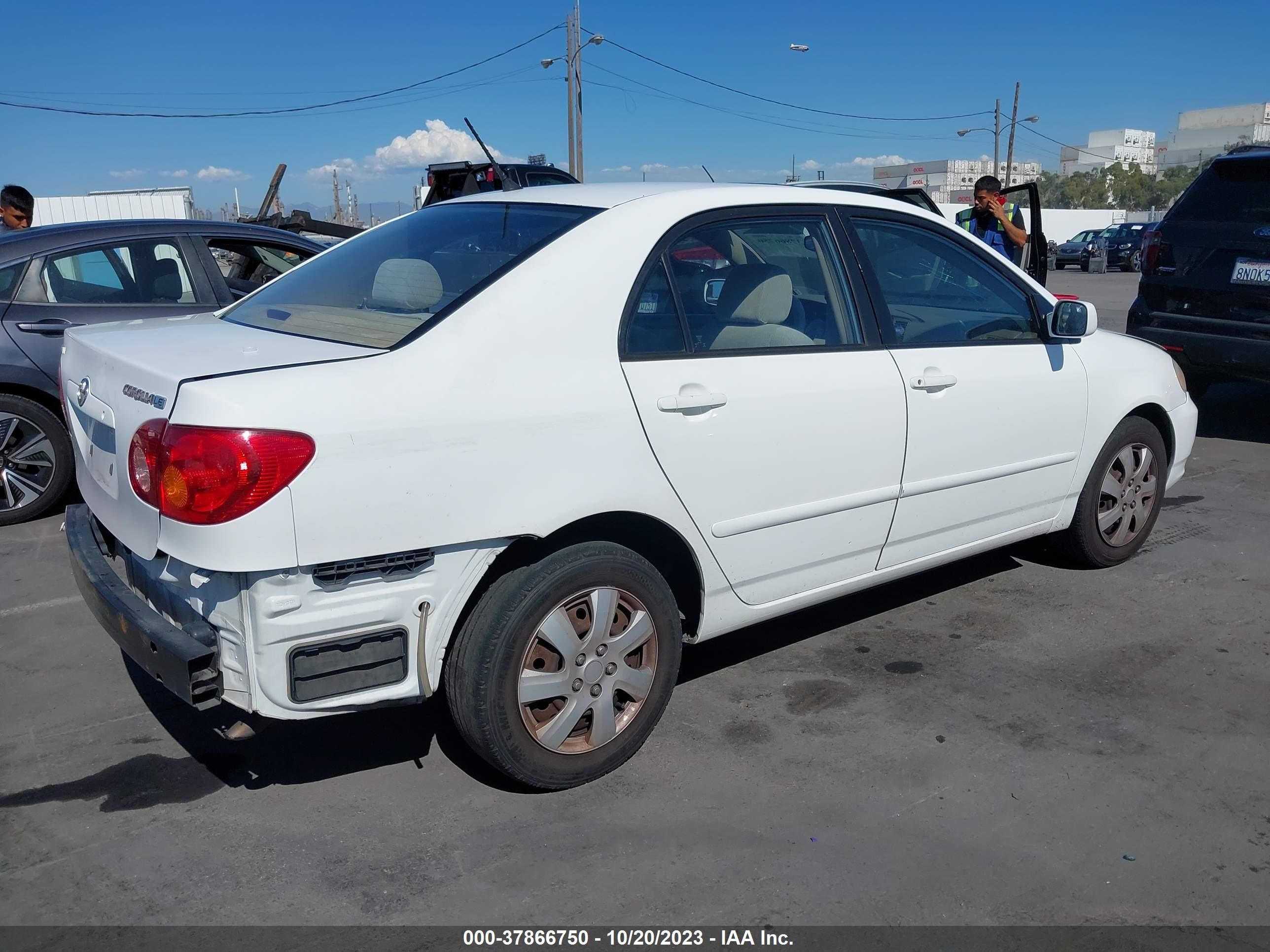 Photo 3 VIN: 1NXBR32E44Z285479 - TOYOTA COROLLA 