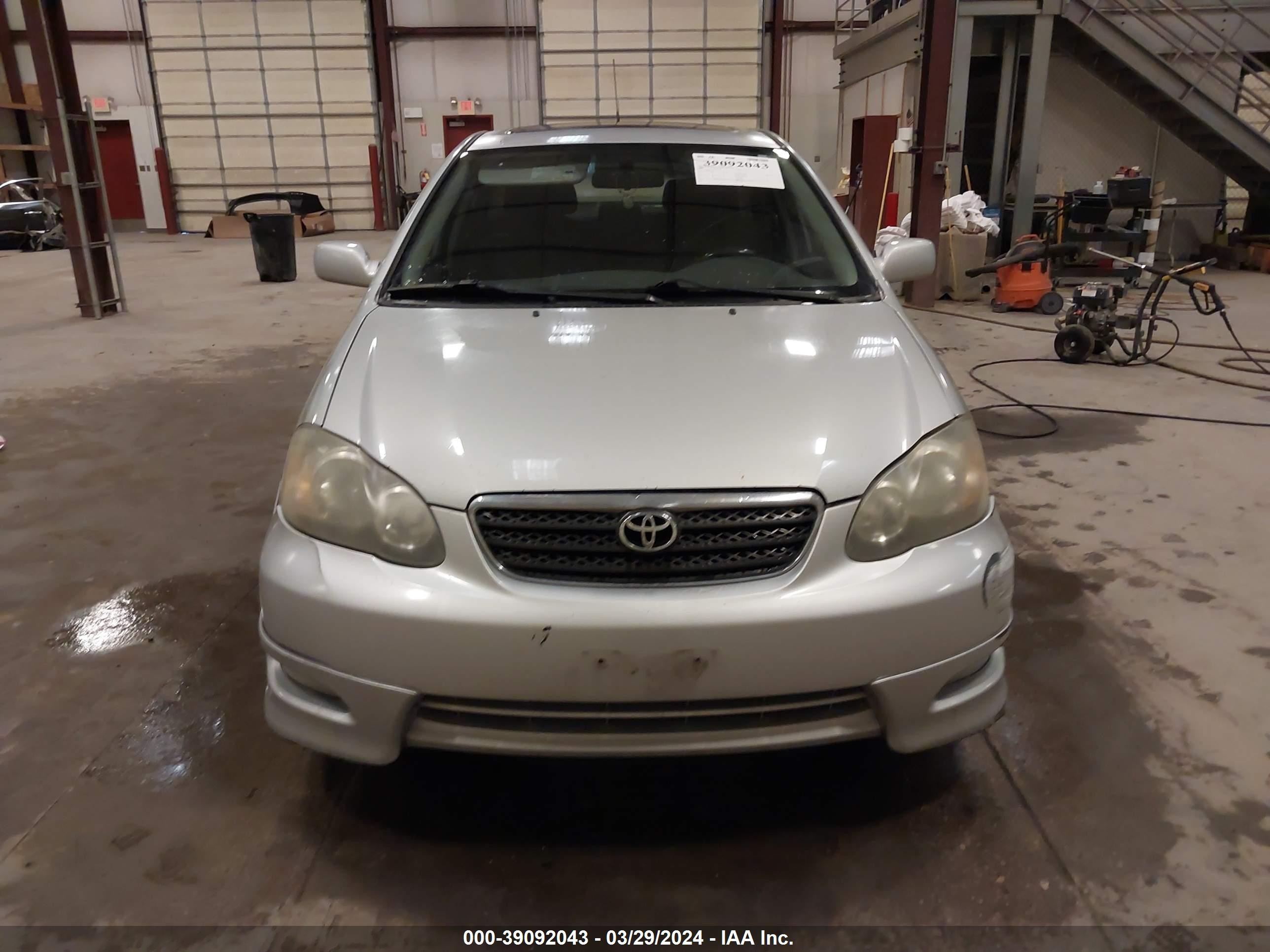 Photo 11 VIN: 1NXBR32E55Z351734 - TOYOTA COROLLA 