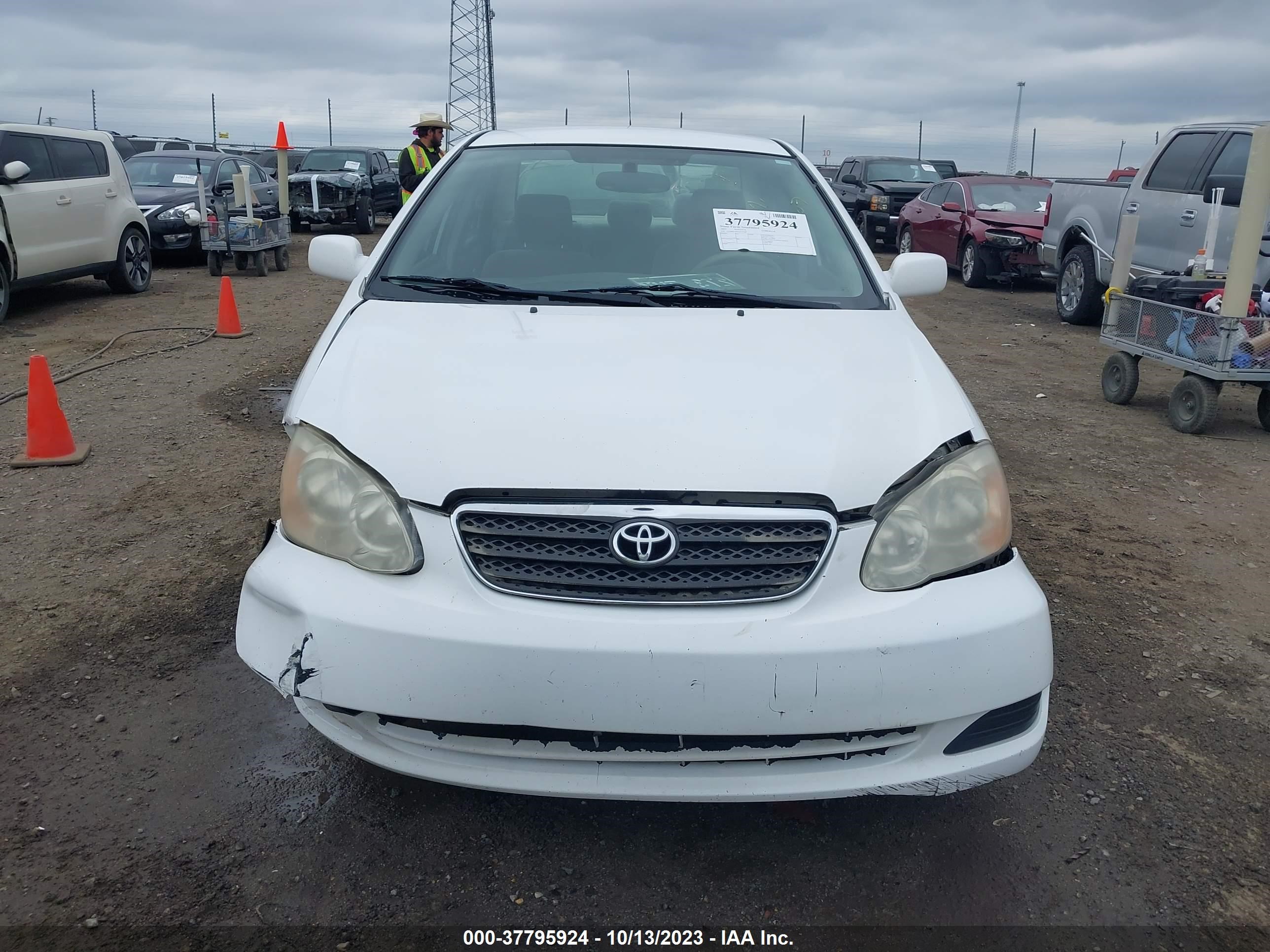 Photo 11 VIN: 1NXBR32E57Z772999 - TOYOTA COROLLA 