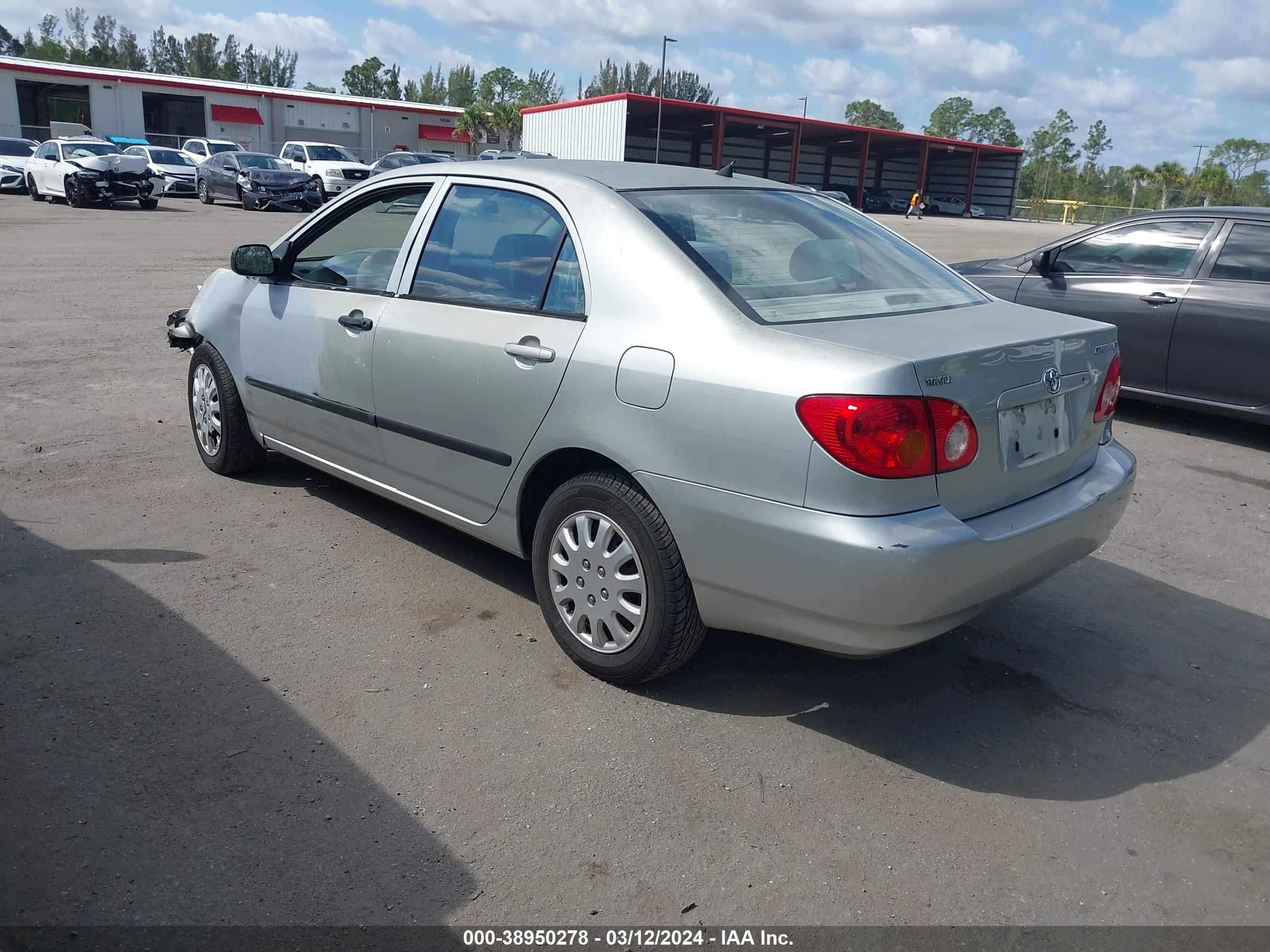 Photo 2 VIN: 1NXBR32E63Z061063 - TOYOTA COROLLA 