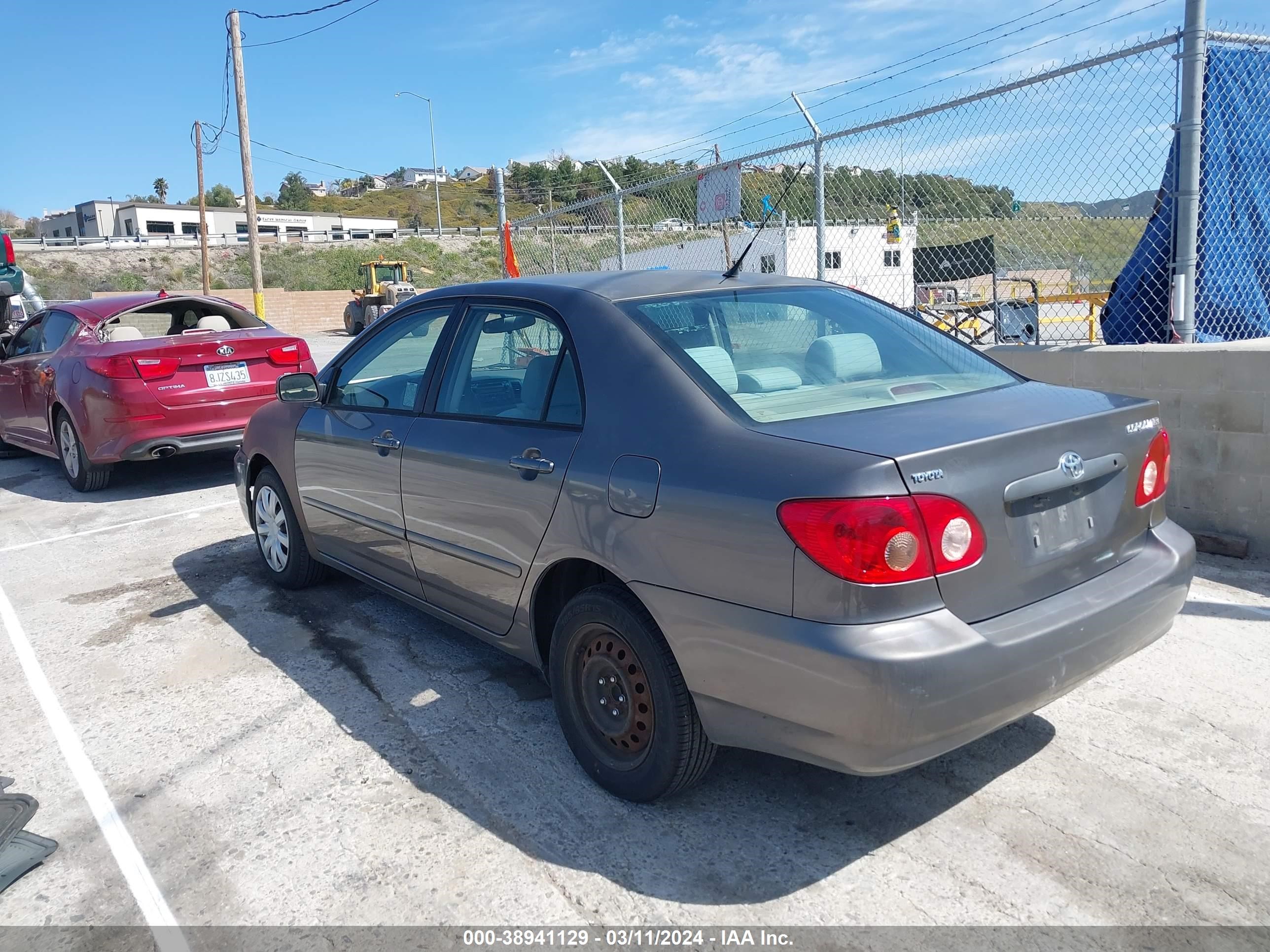 Photo 2 VIN: 1NXBR32E68Z026224 - TOYOTA COROLLA 