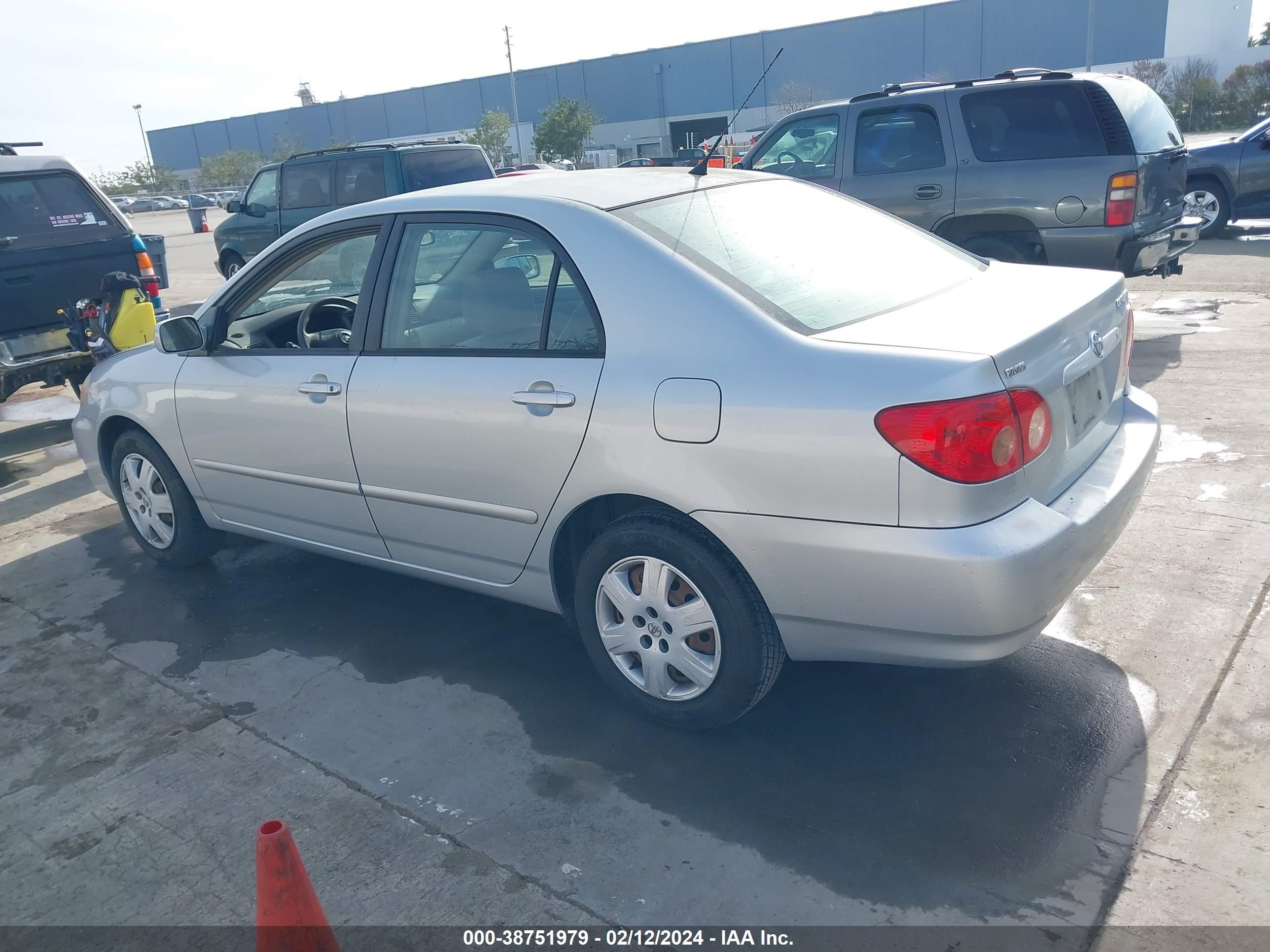 Photo 2 VIN: 1NXBR32E75Z554320 - TOYOTA COROLLA 