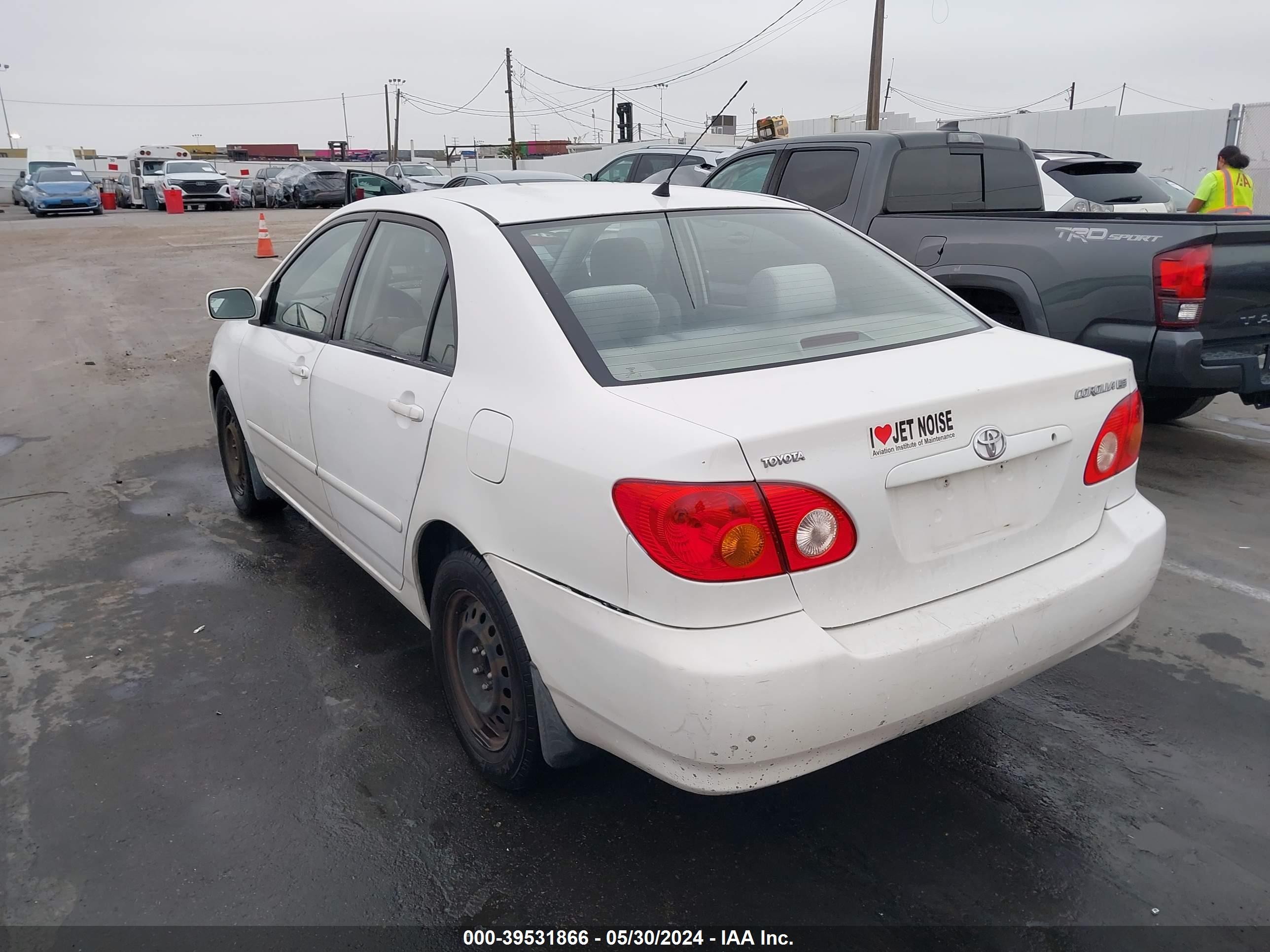 Photo 2 VIN: 1NXBR32E83Z030929 - TOYOTA COROLLA 