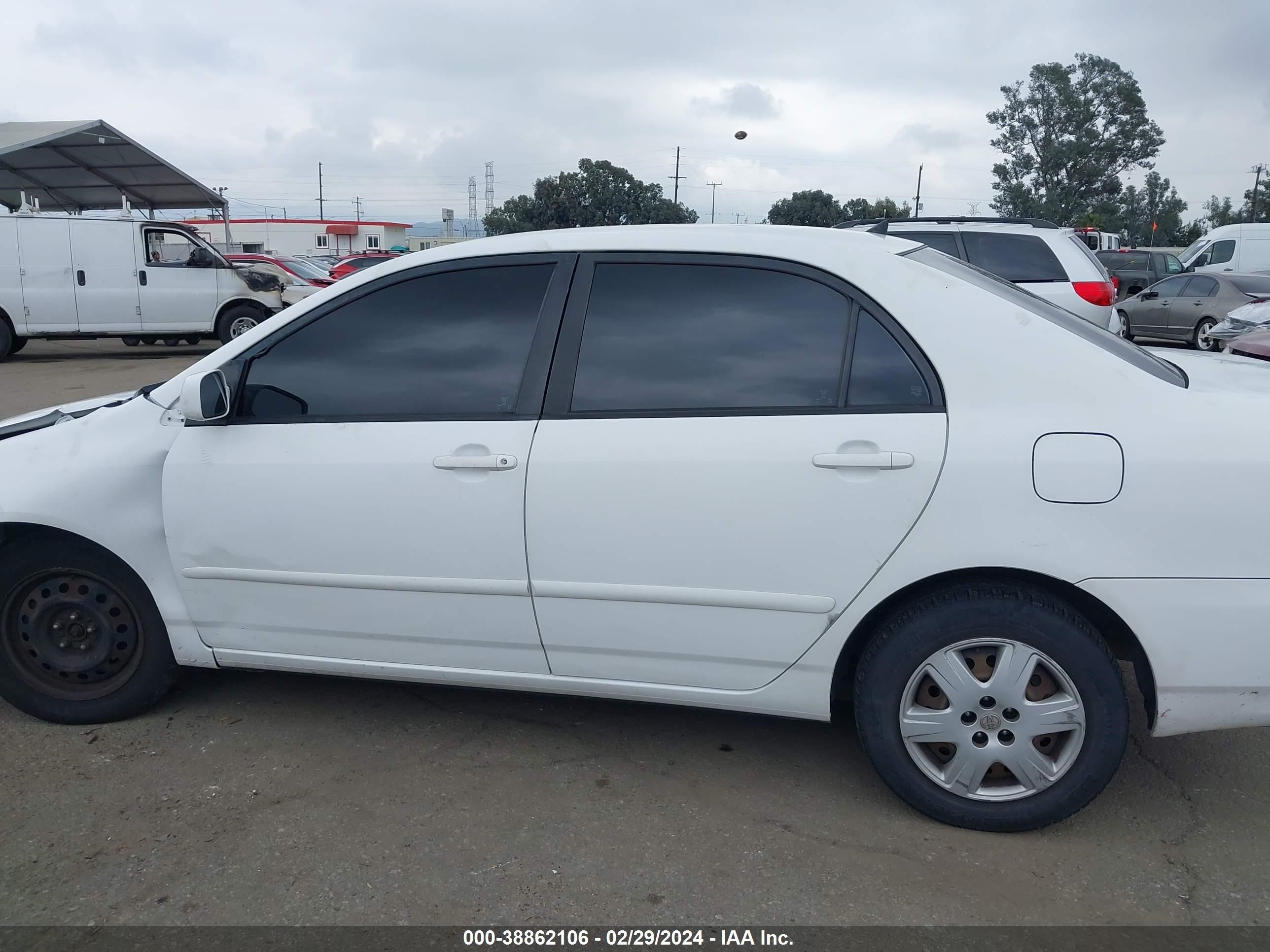 Photo 13 VIN: 1NXBR32EX5Z441039 - TOYOTA COROLLA 