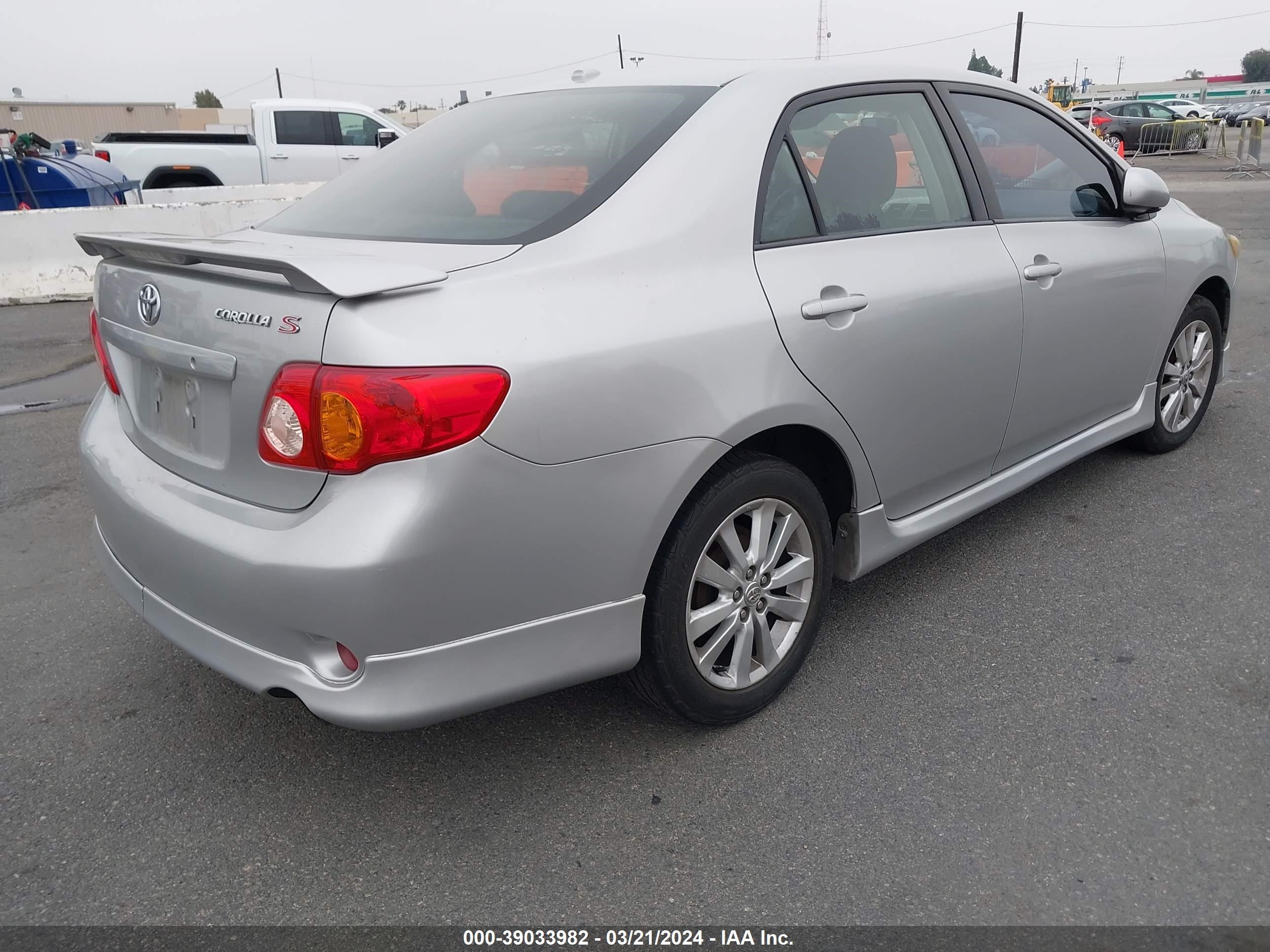 Photo 3 VIN: 1NXBU40E09Z029838 - TOYOTA COROLLA 