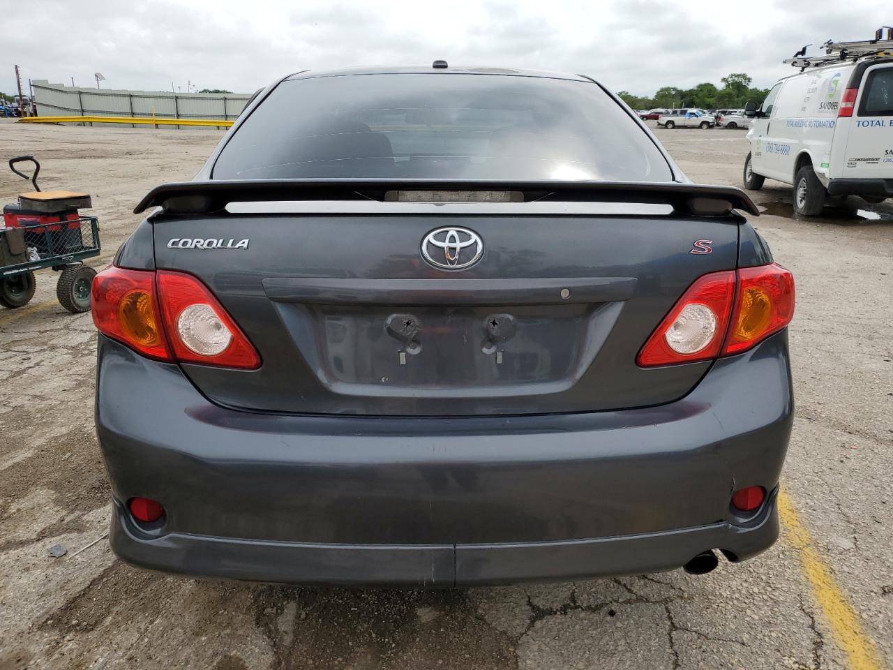 Photo 5 VIN: 1NXBU40E19Z058376 - TOYOTA COROLLA 