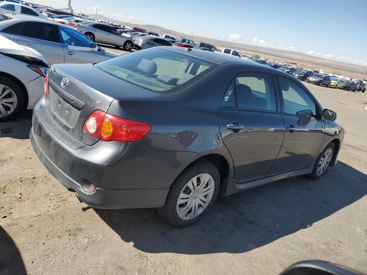 Photo 2 VIN: 1NXBU40E19Z112887 - TOYOTA COROLLA 