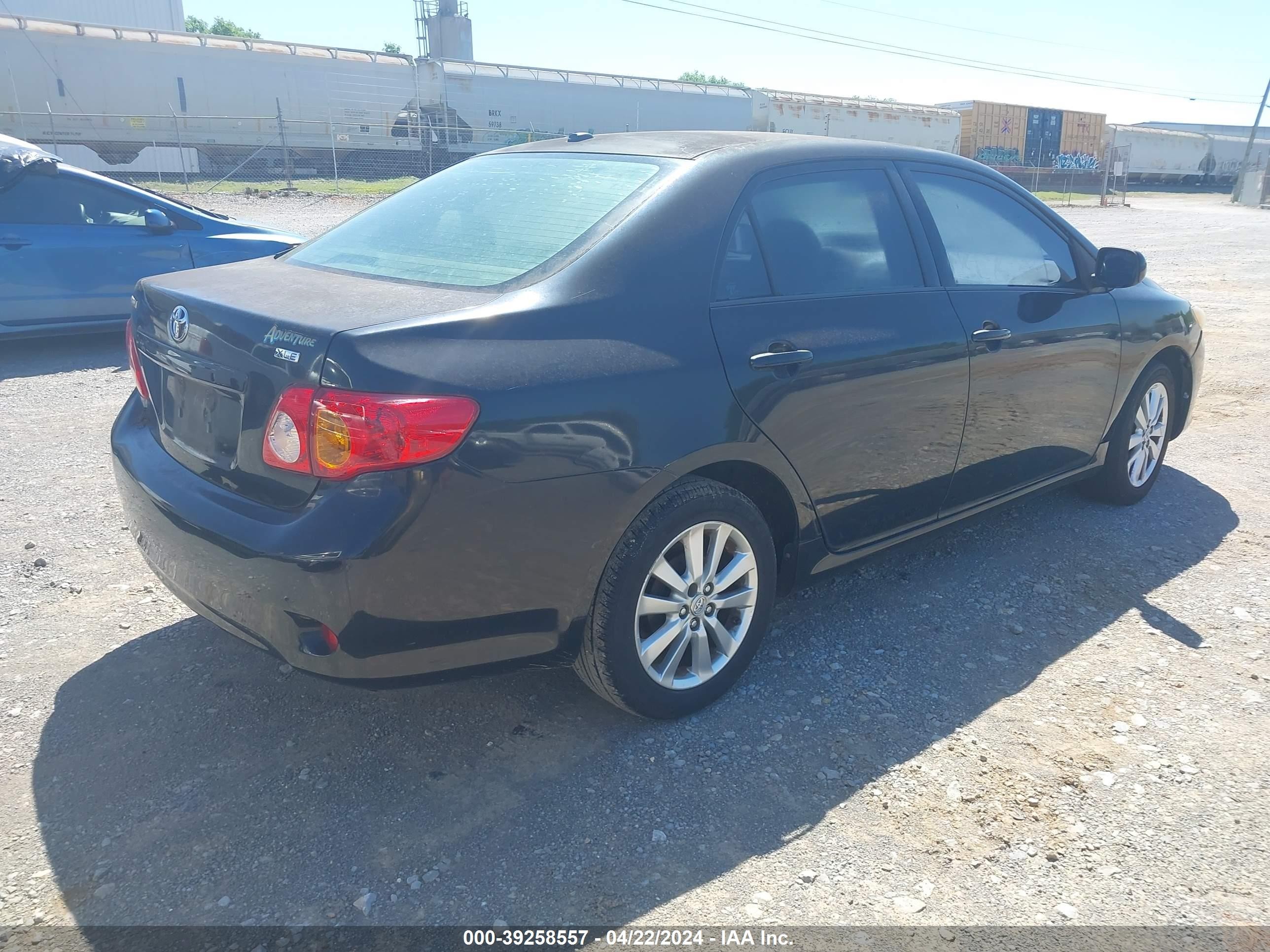 Photo 3 VIN: 1NXBU40E29Z037956 - TOYOTA COROLLA 