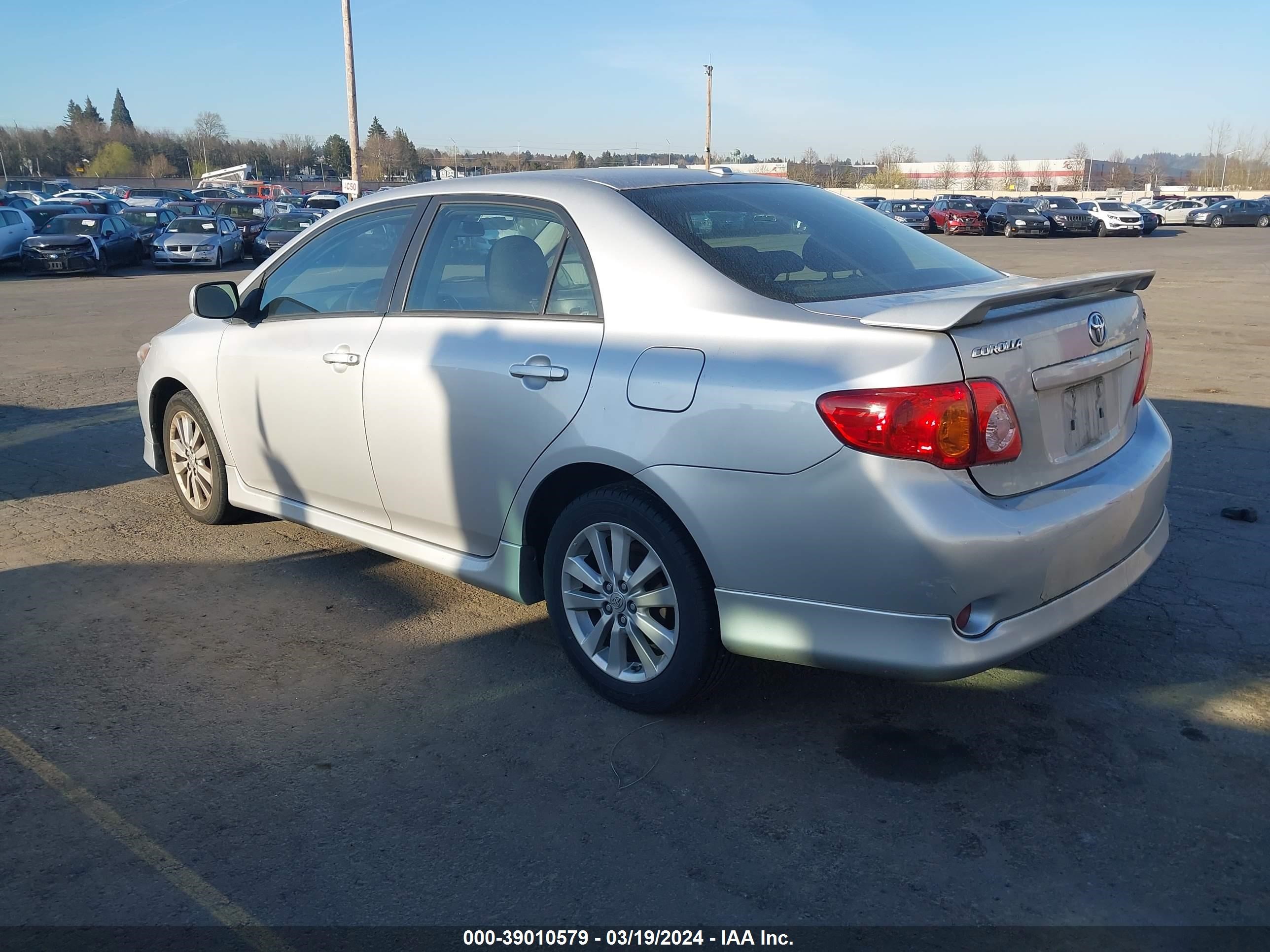 Photo 2 VIN: 1NXBU40E29Z105334 - TOYOTA COROLLA 