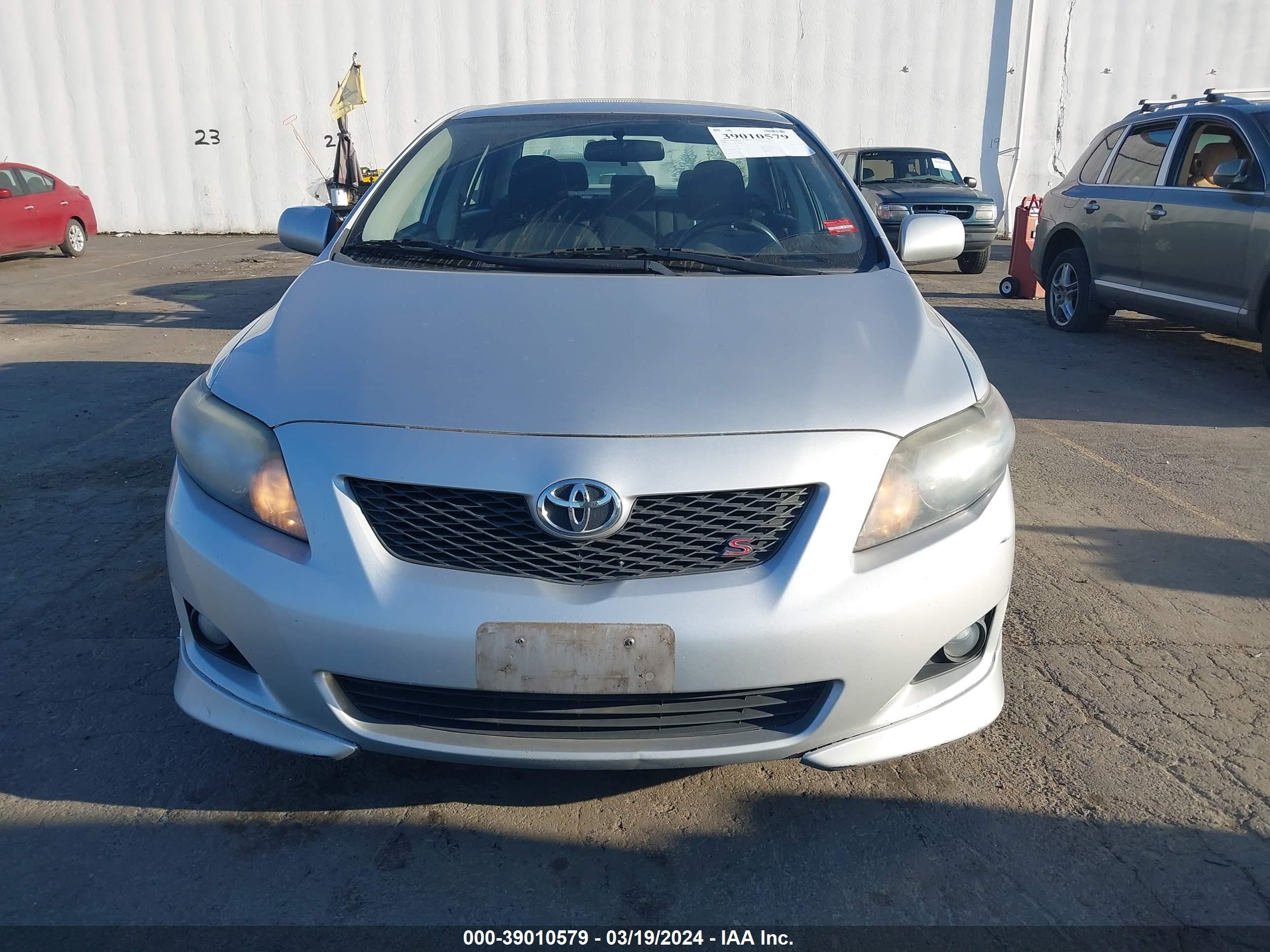 Photo 5 VIN: 1NXBU40E29Z105334 - TOYOTA COROLLA 